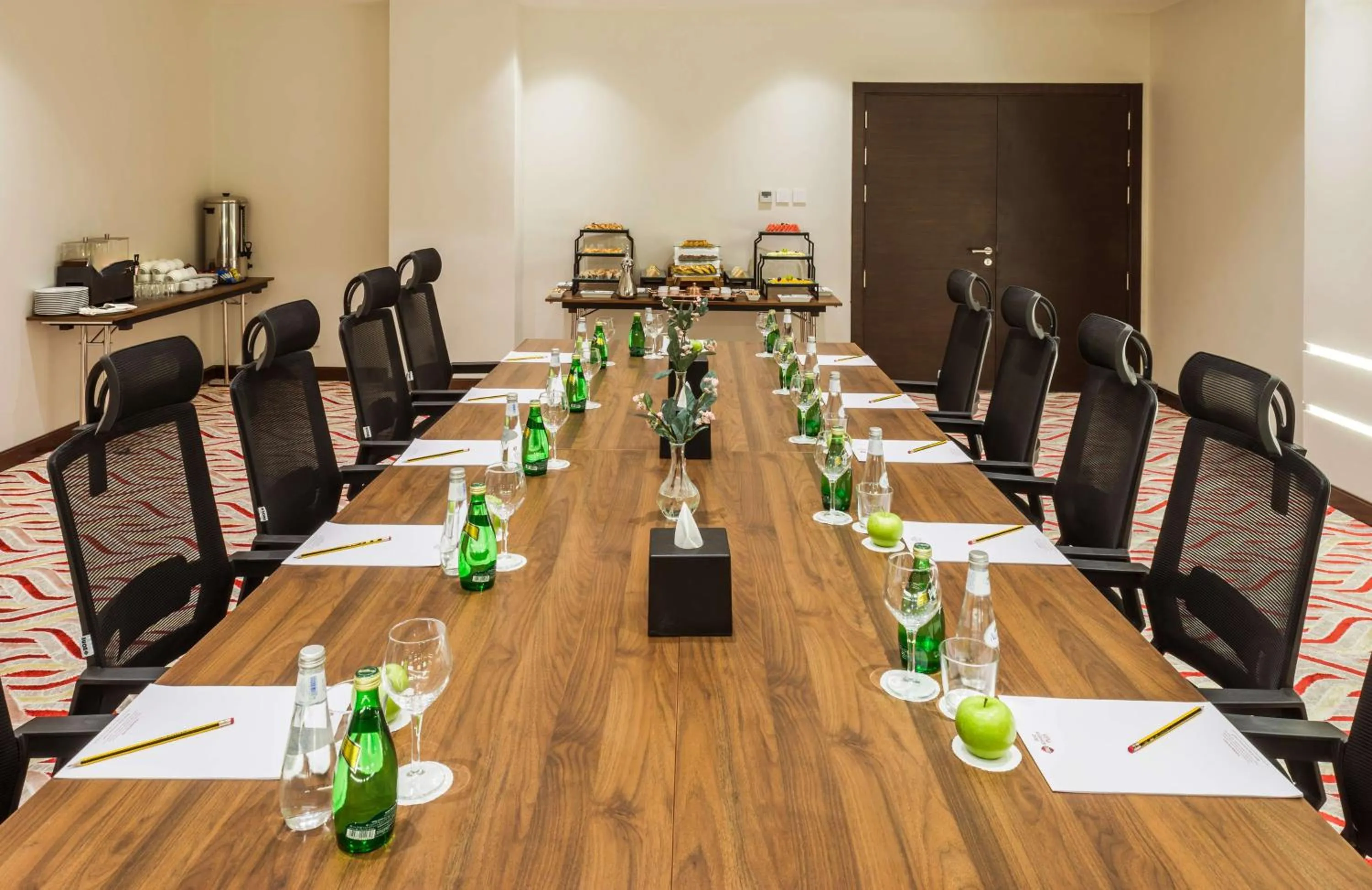 Meeting/conference room in Best Western Plus Al Qurayyat City Center