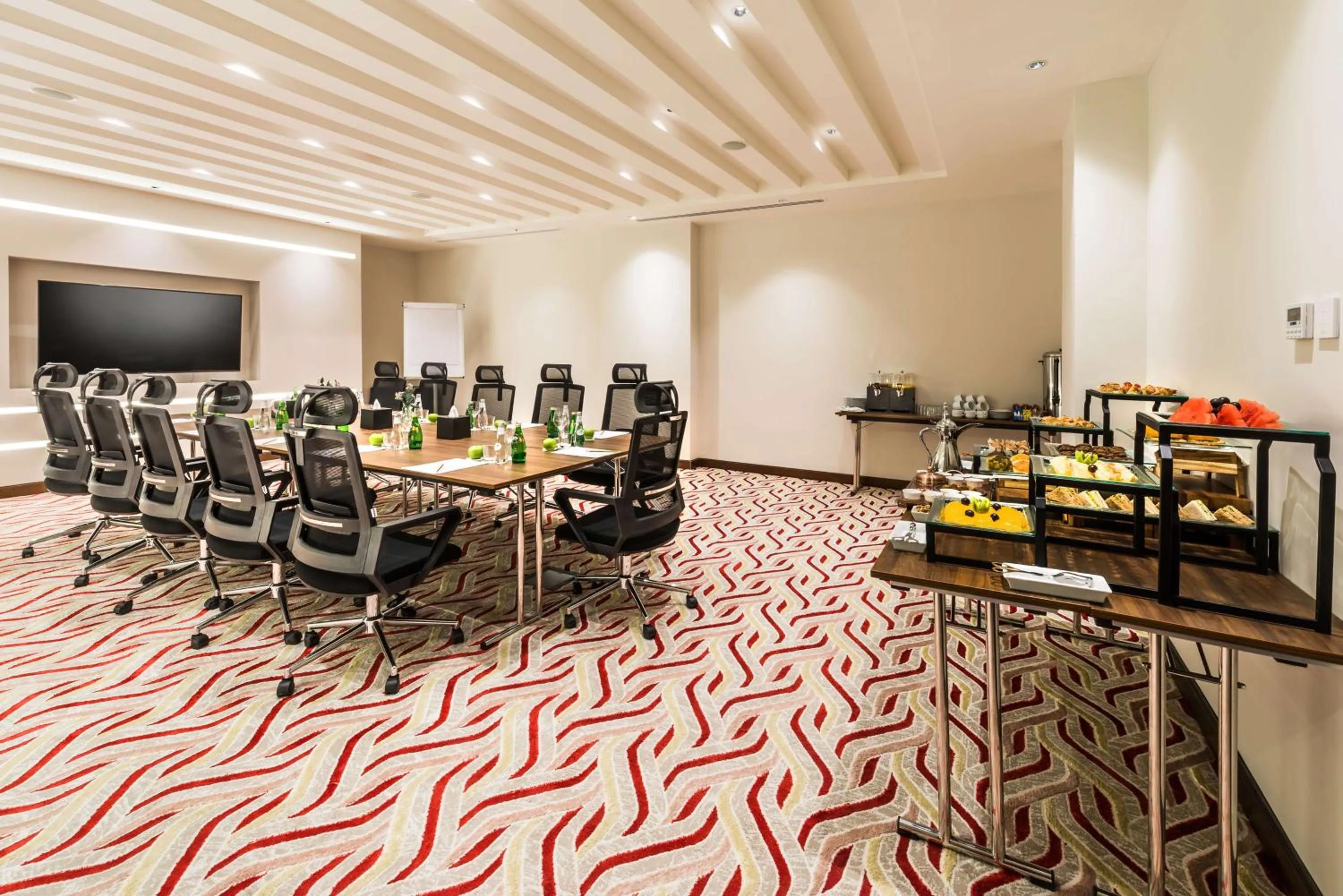 Meeting/conference room in Best Western Plus Al Qurayyat City Center
