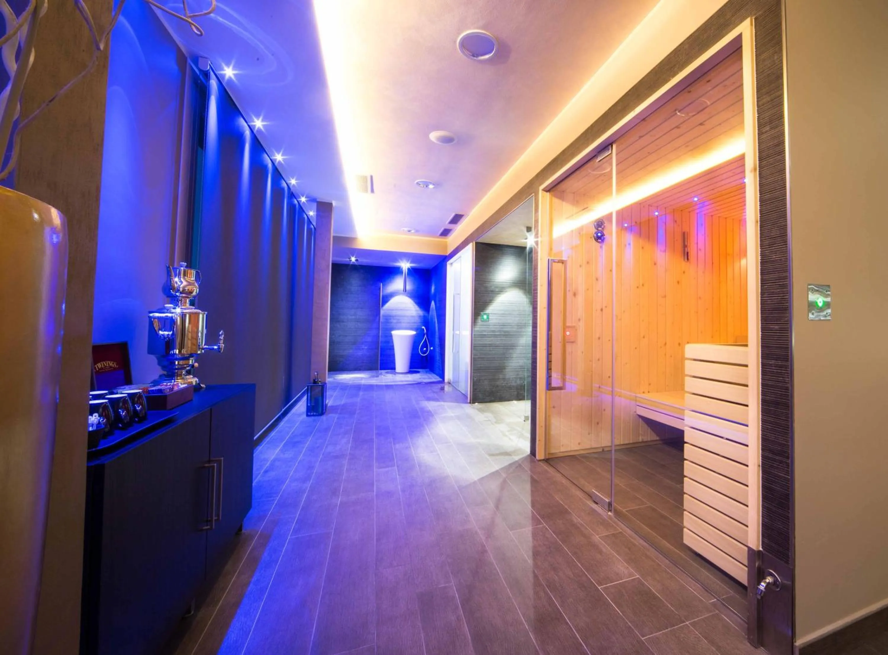 Spa and wellness centre/facilities in World Village Apartments