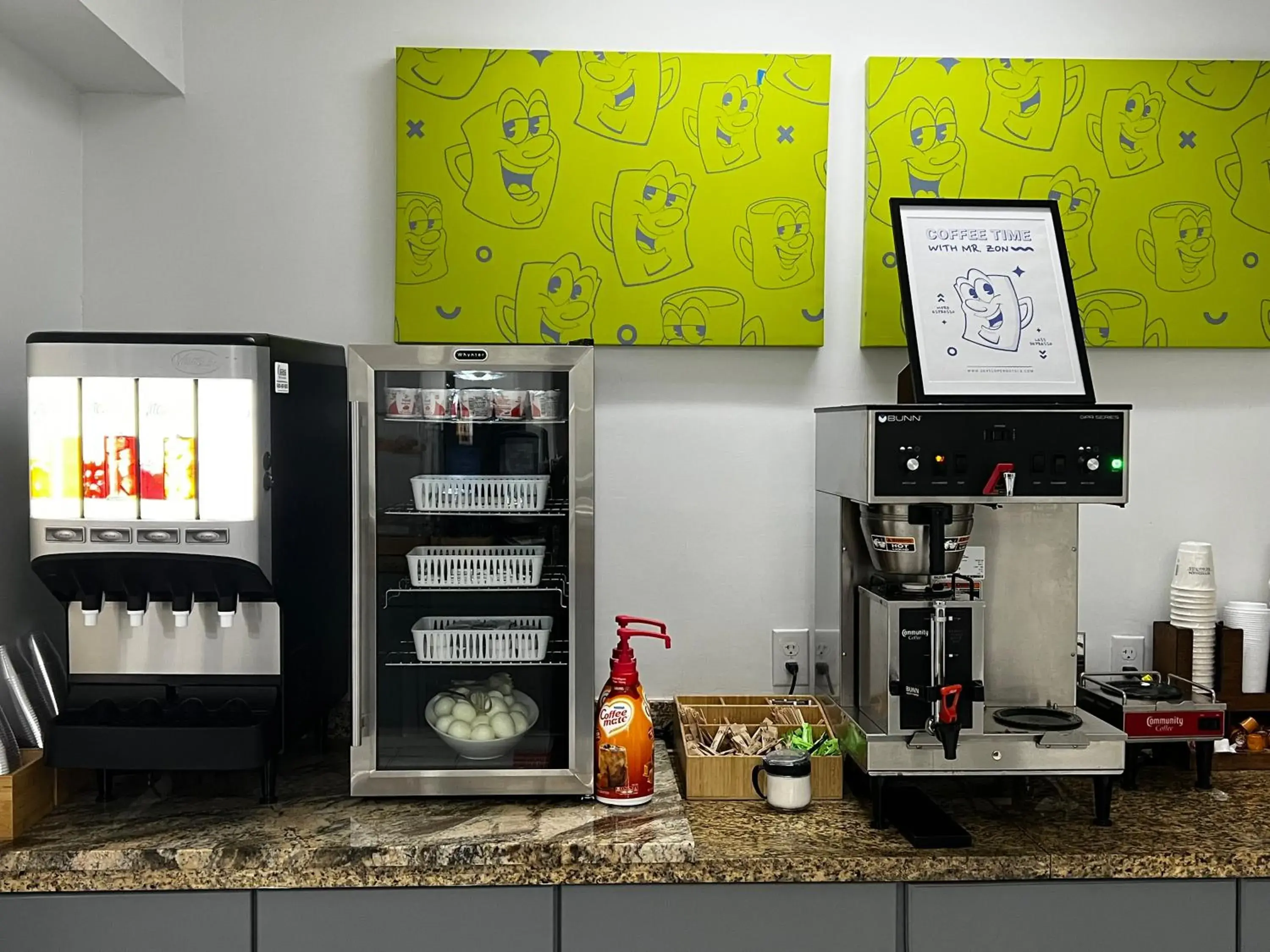 Buffet breakfast in Baymont by Wyndham Jacksonville Airport Buffet breakfast in Baymont by Wyndham Jacksonville Airport