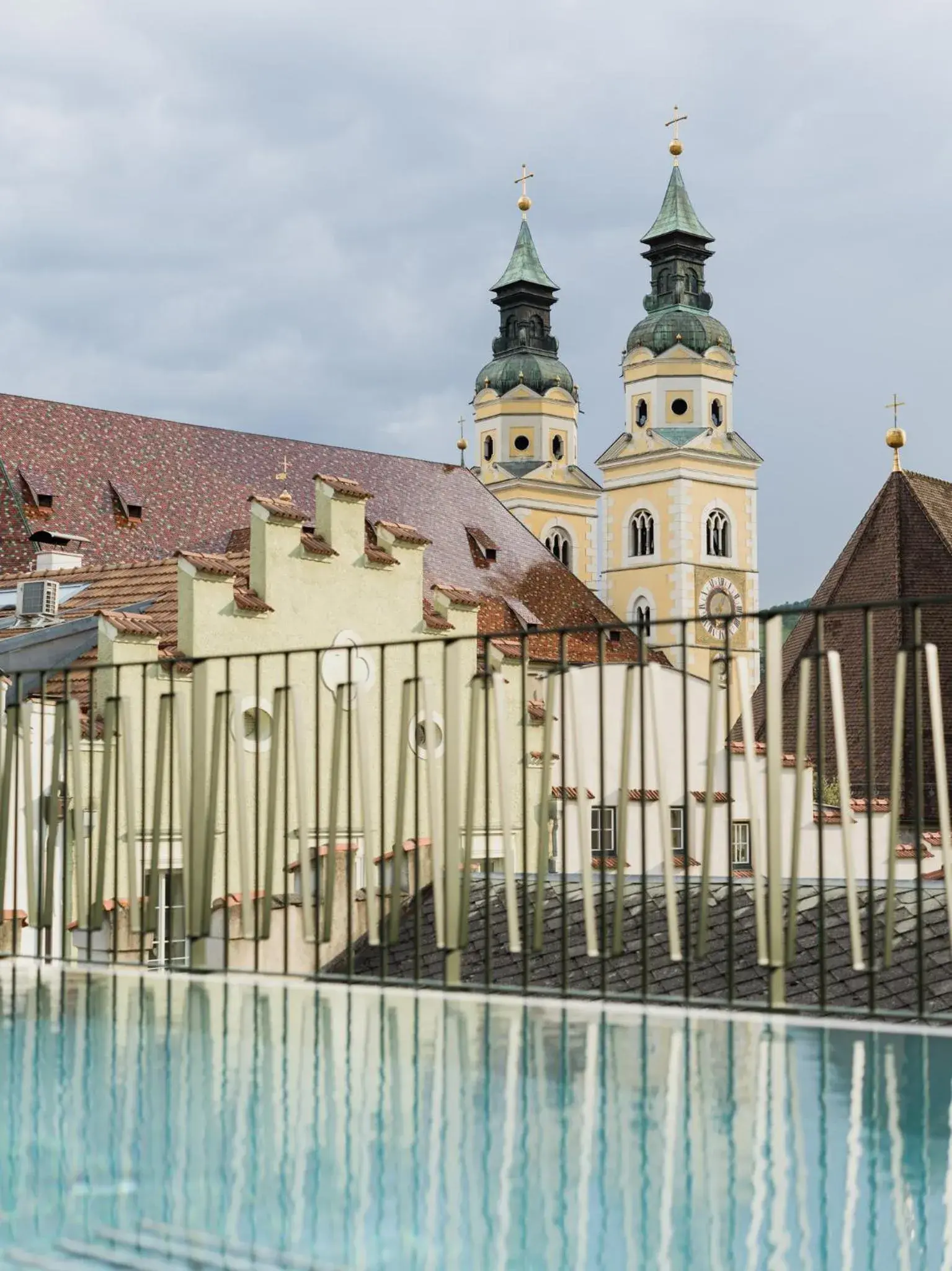 Swimming pool in ADLER Historic Guesthouse Swimming pool in ADLER Historic Guesthouse
