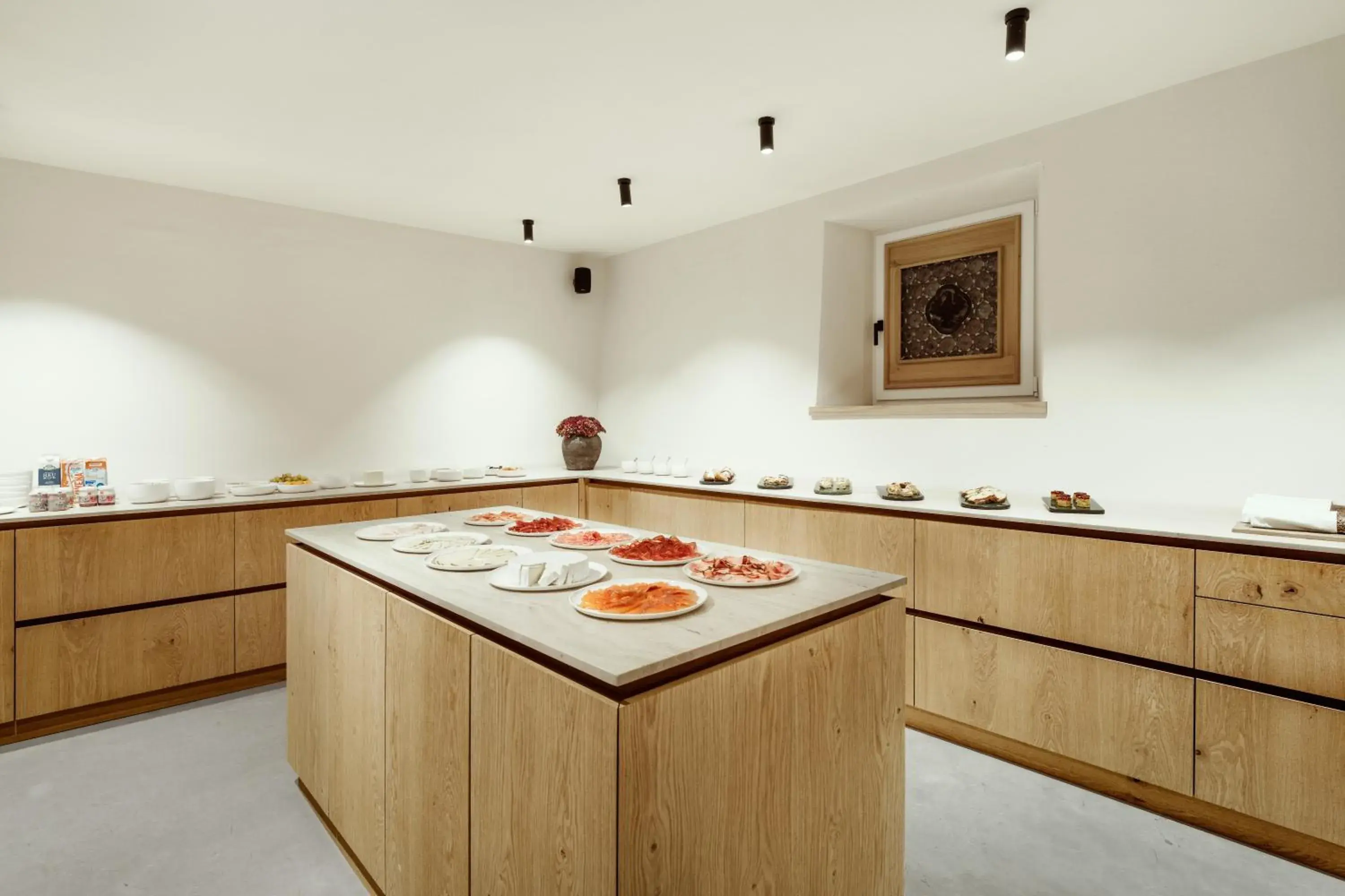 Breakfast in ADLER Historic Guesthouse Breakfast in ADLER Historic Guesthouse