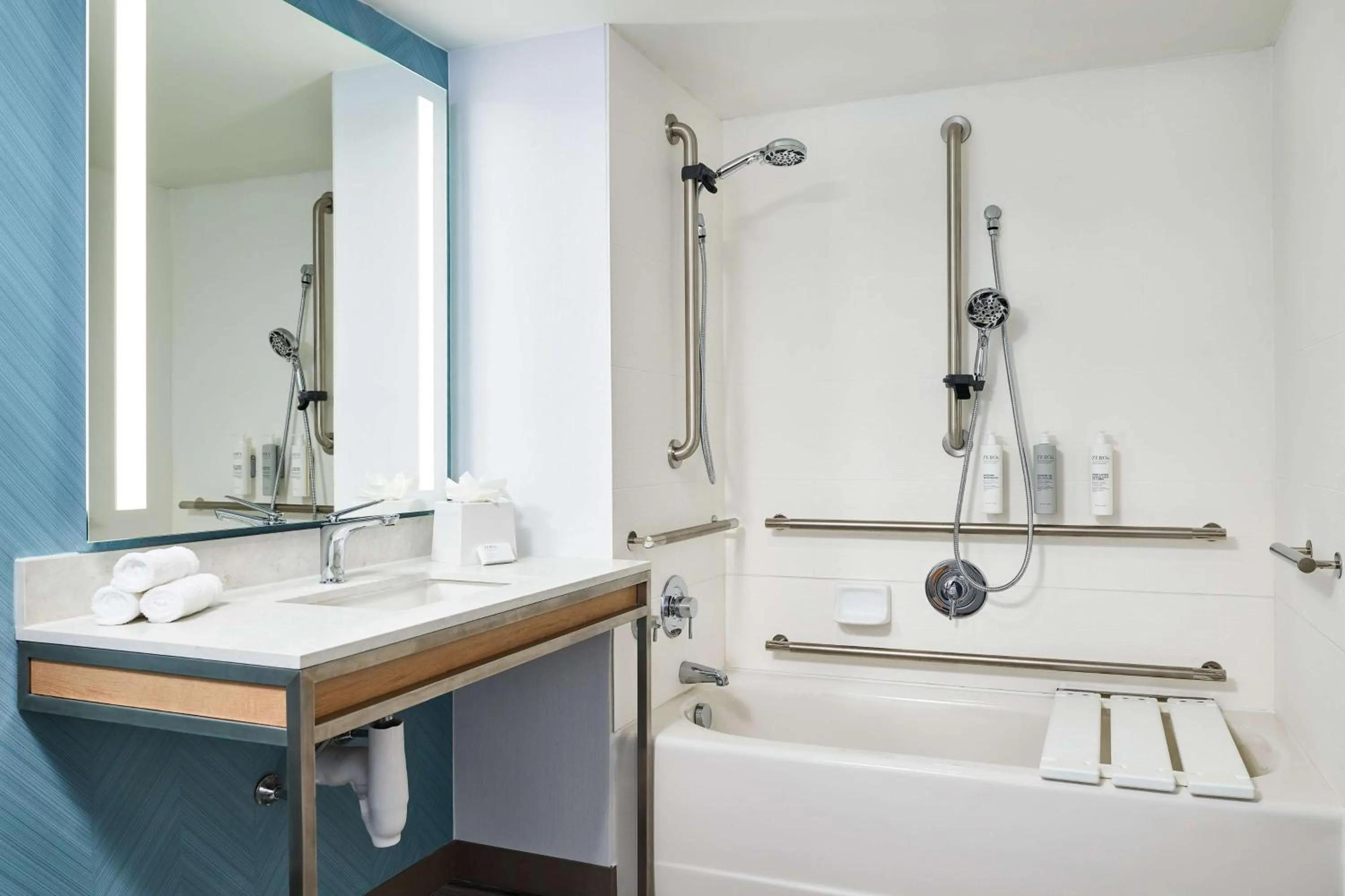 Bathroom in Hilton Garden Inn Tewksbury Andover