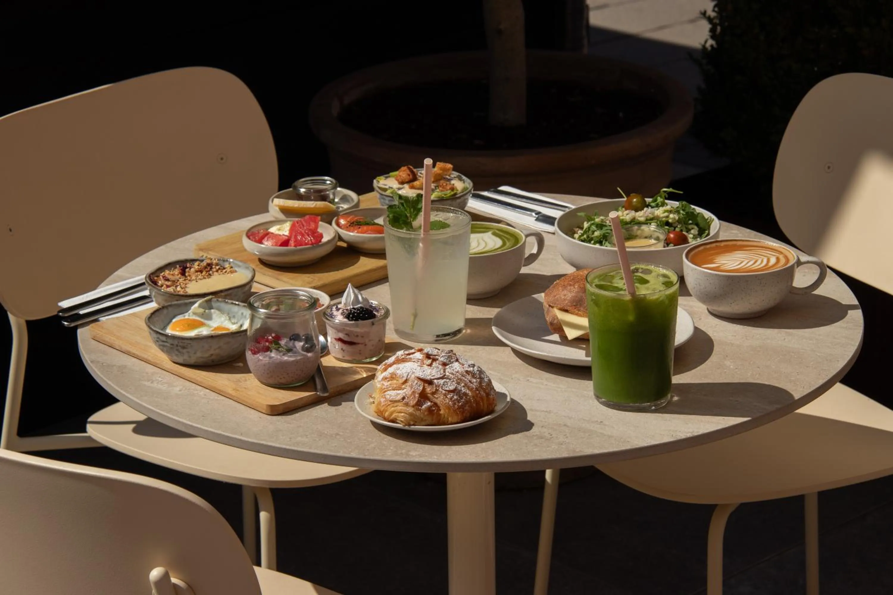 Restaurant/places to eat in Audo Boutique Hotel