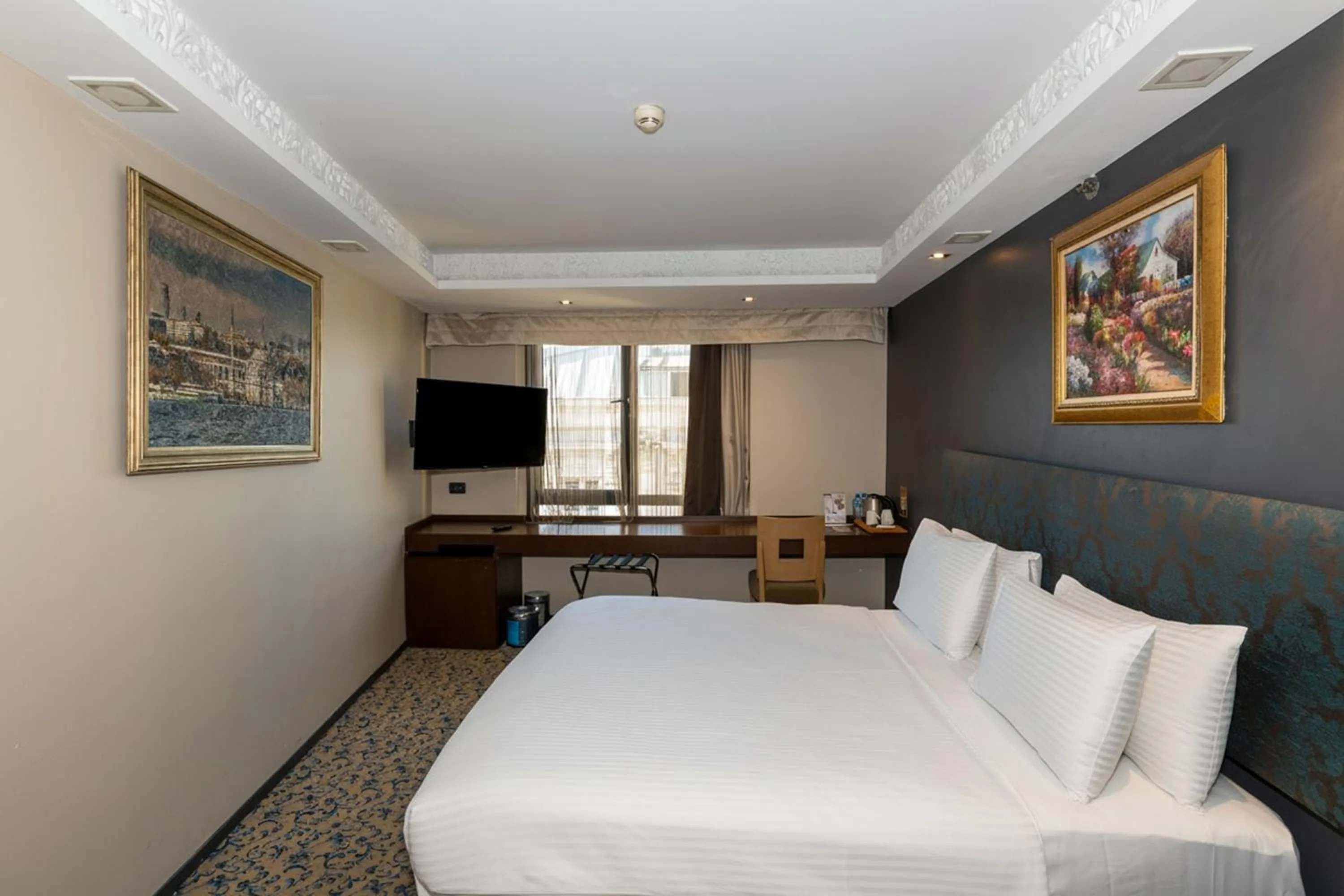 Photo of the whole room, Bed in Pera Tulip Hotel & Spa