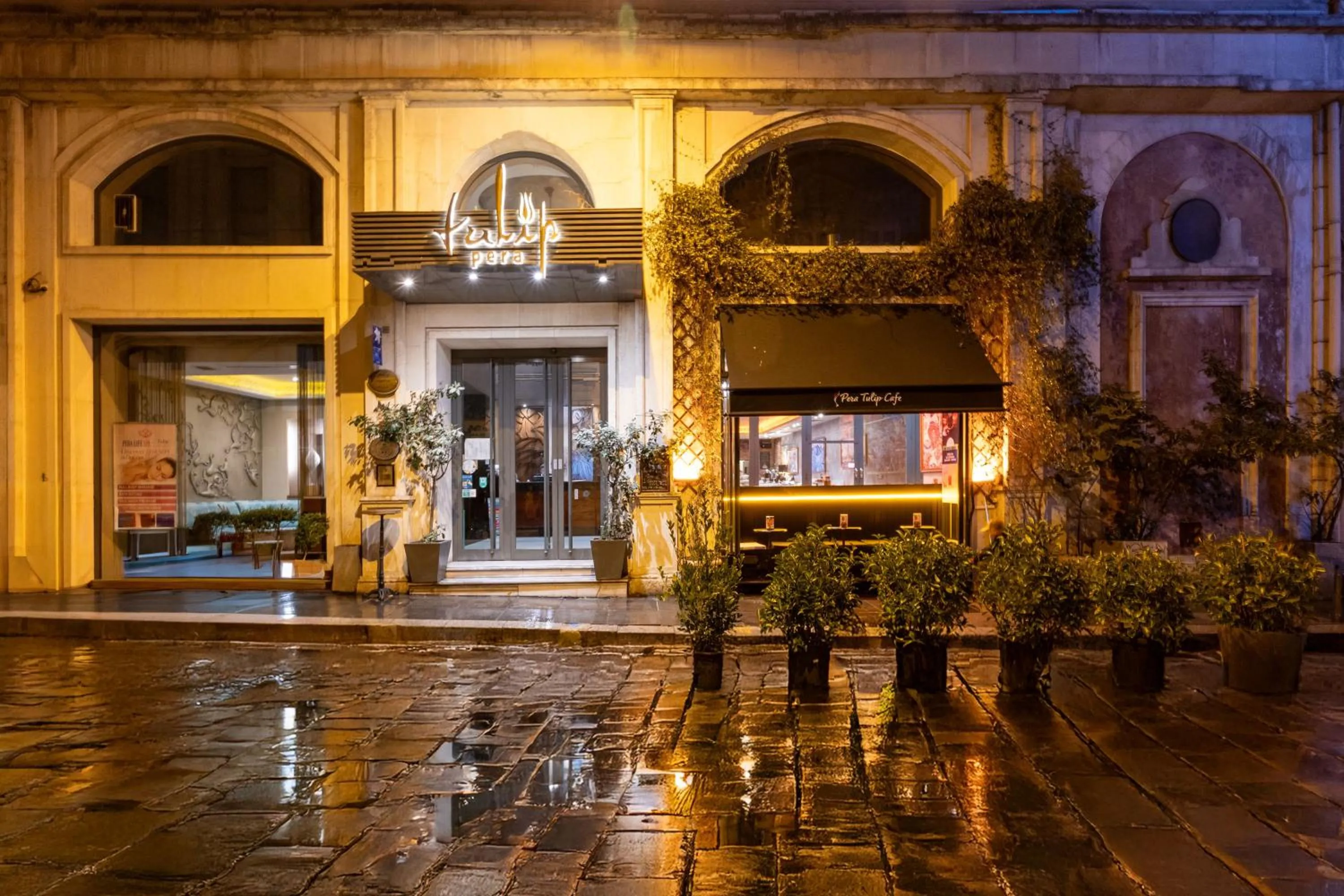Facade/entrance in Pera Tulip Hotel & Spa