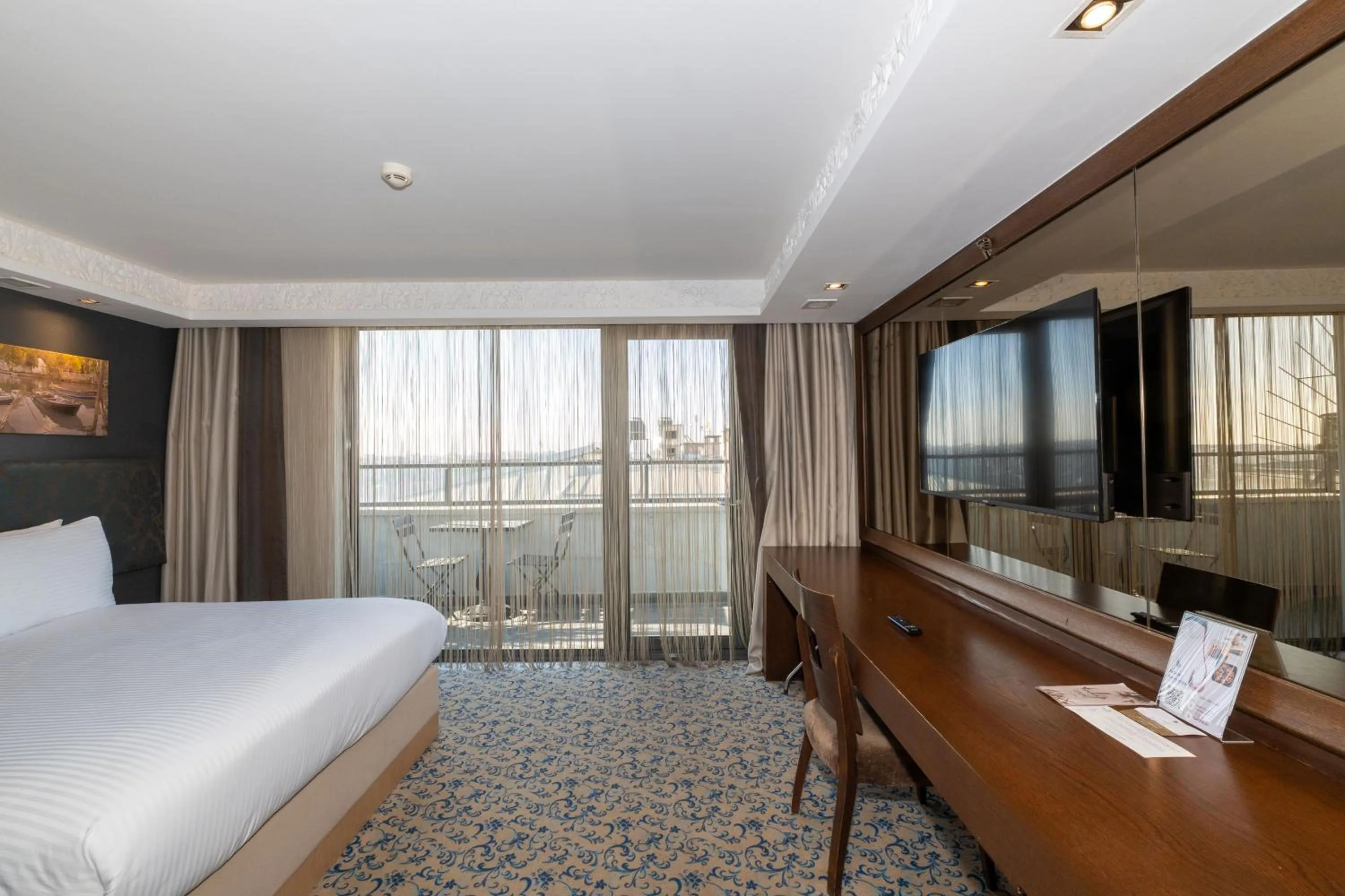 Photo of the whole room, Bed in Pera Tulip Hotel & Spa