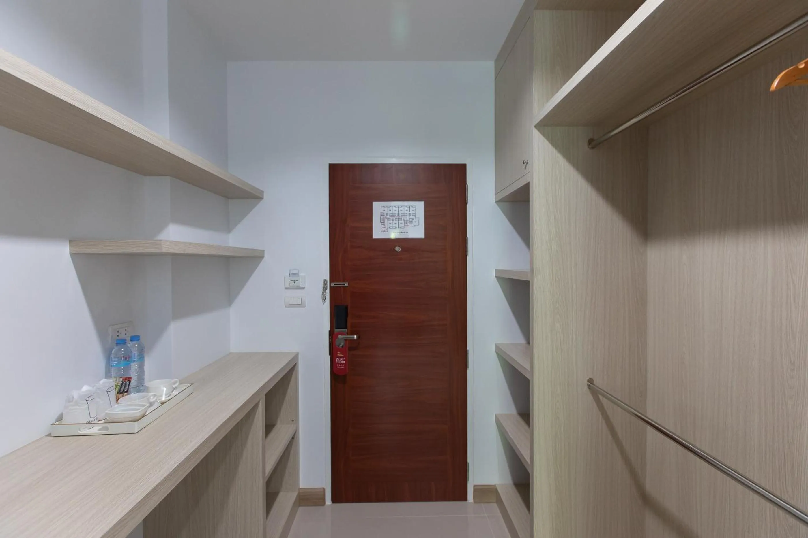 Kitchen or kitchenette in Green Hotel Phuket