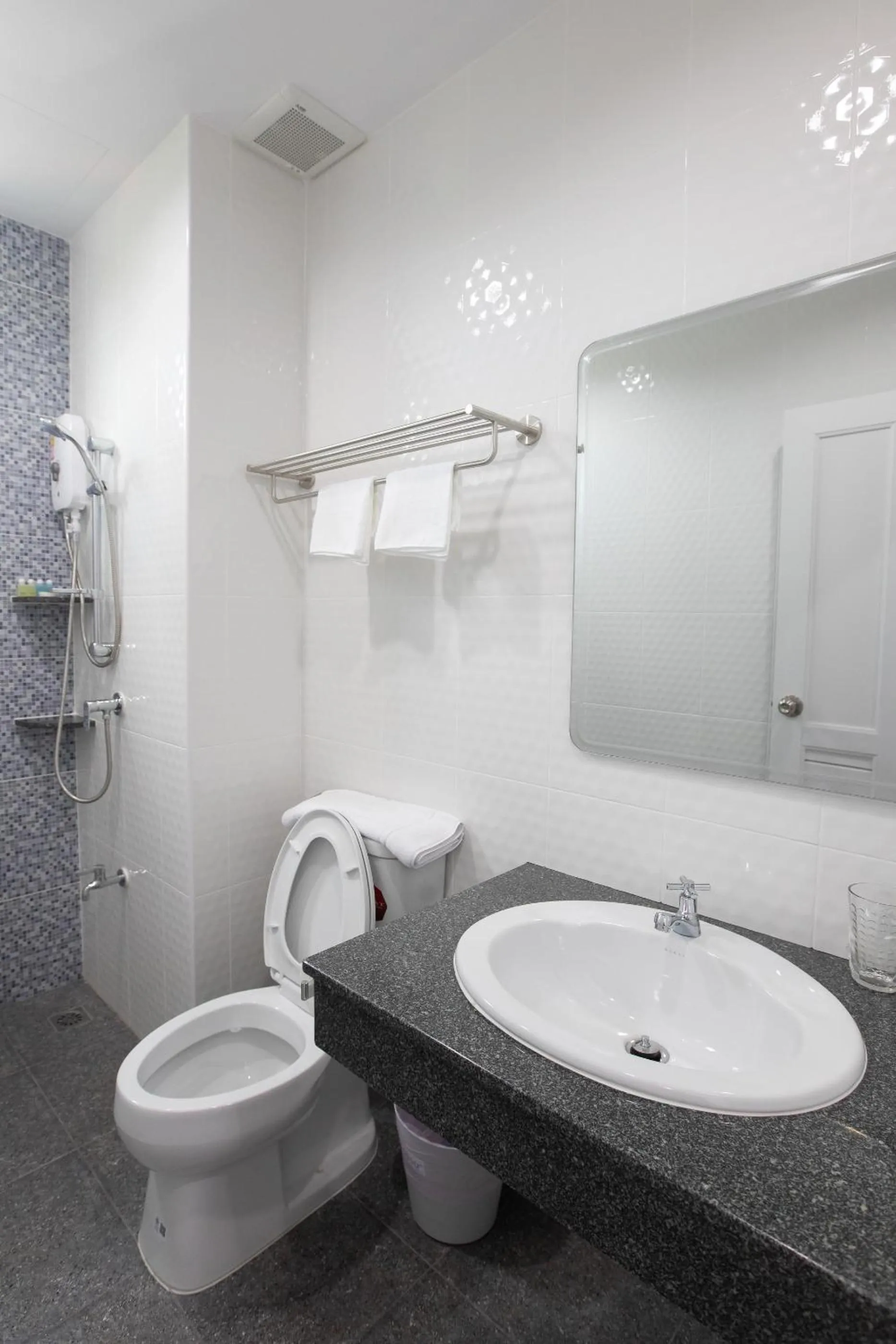 Bathroom in Green Hotel Phuket