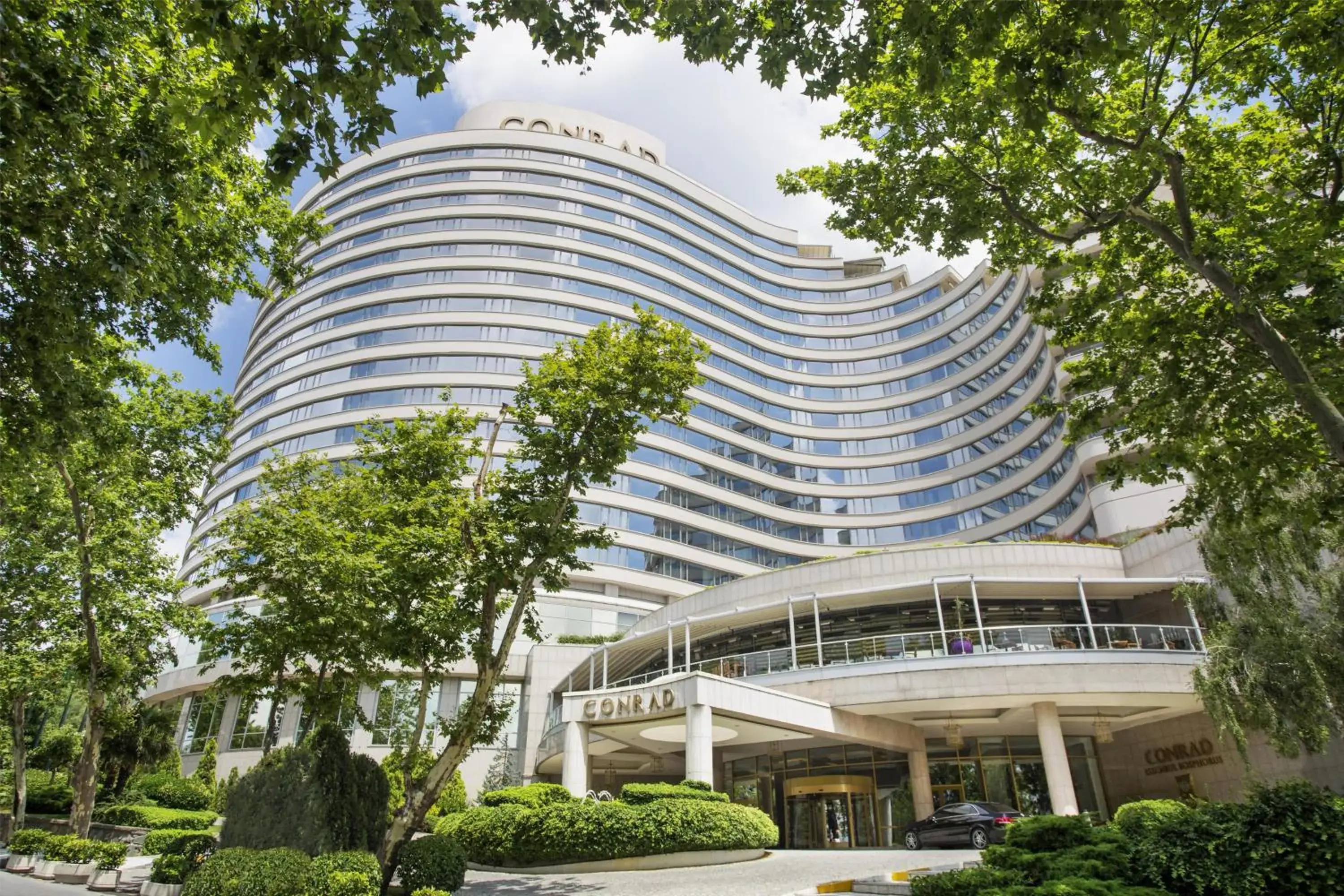 Property building in Conrad Istanbul Bosphorus Property building in Conrad Istanbul Bosphorus
