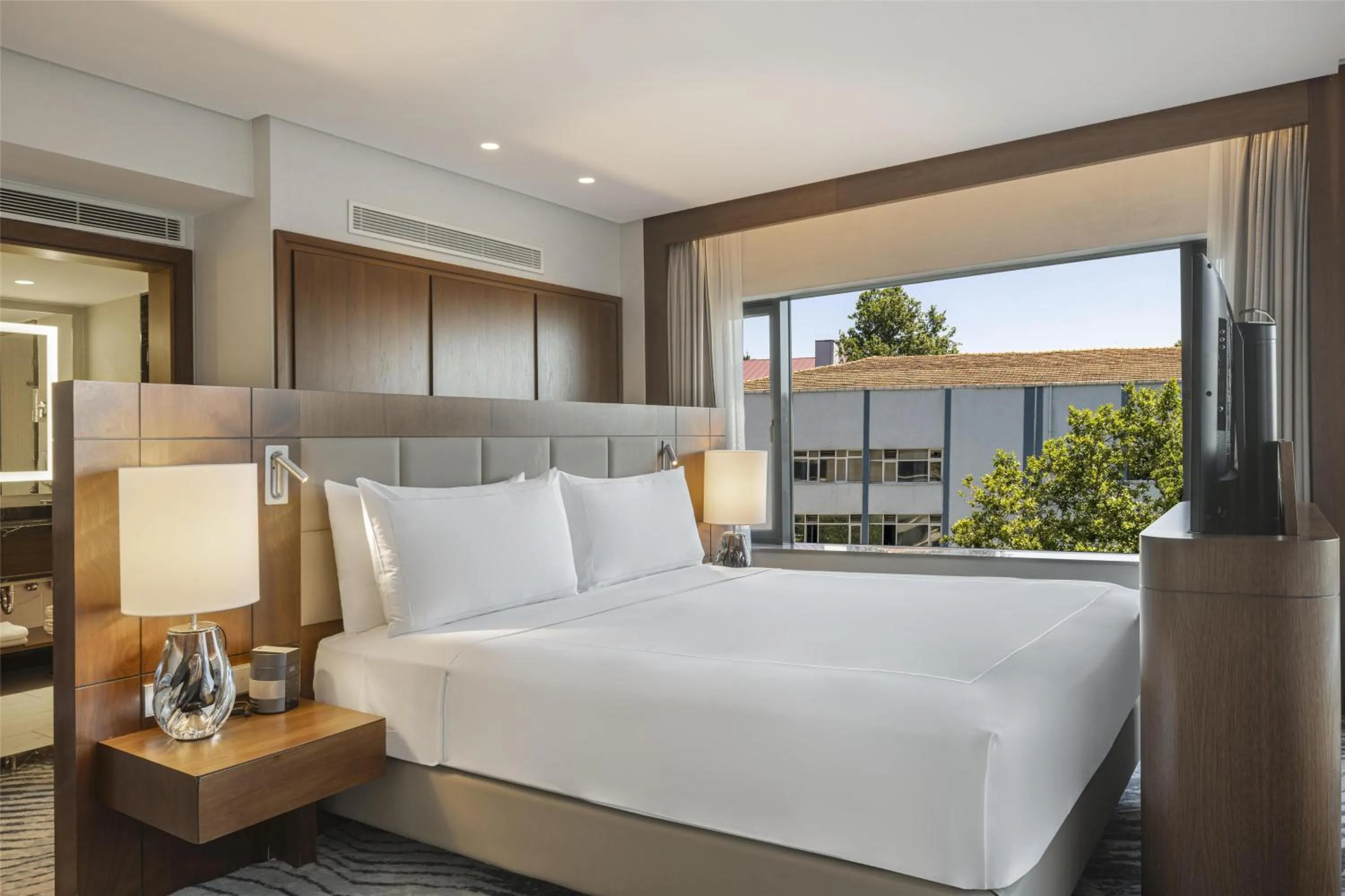 Bed in Conrad Istanbul Bosphorus