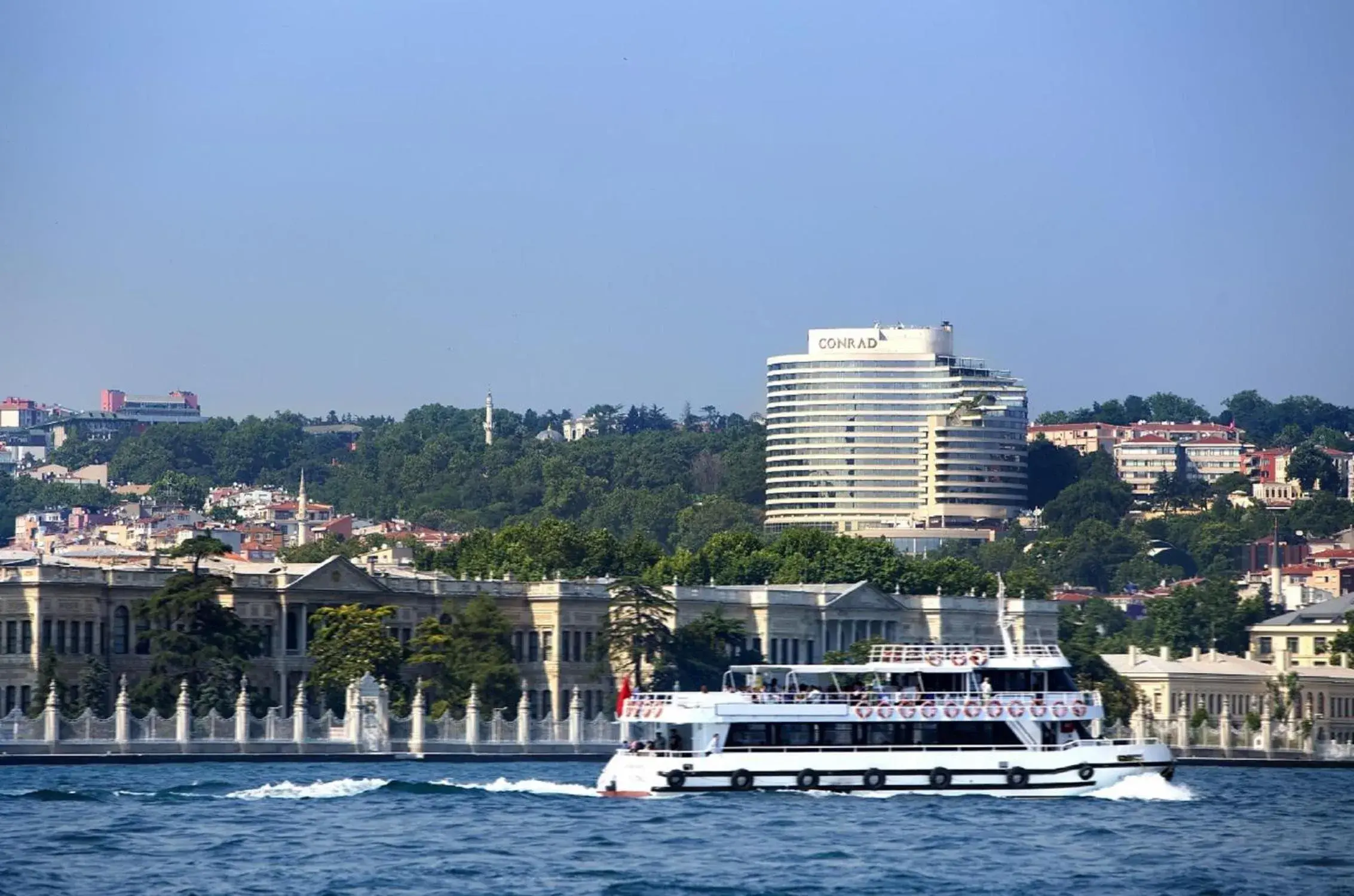 Property building in Conrad Istanbul Bosphorus Property building in Conrad Istanbul Bosphorus