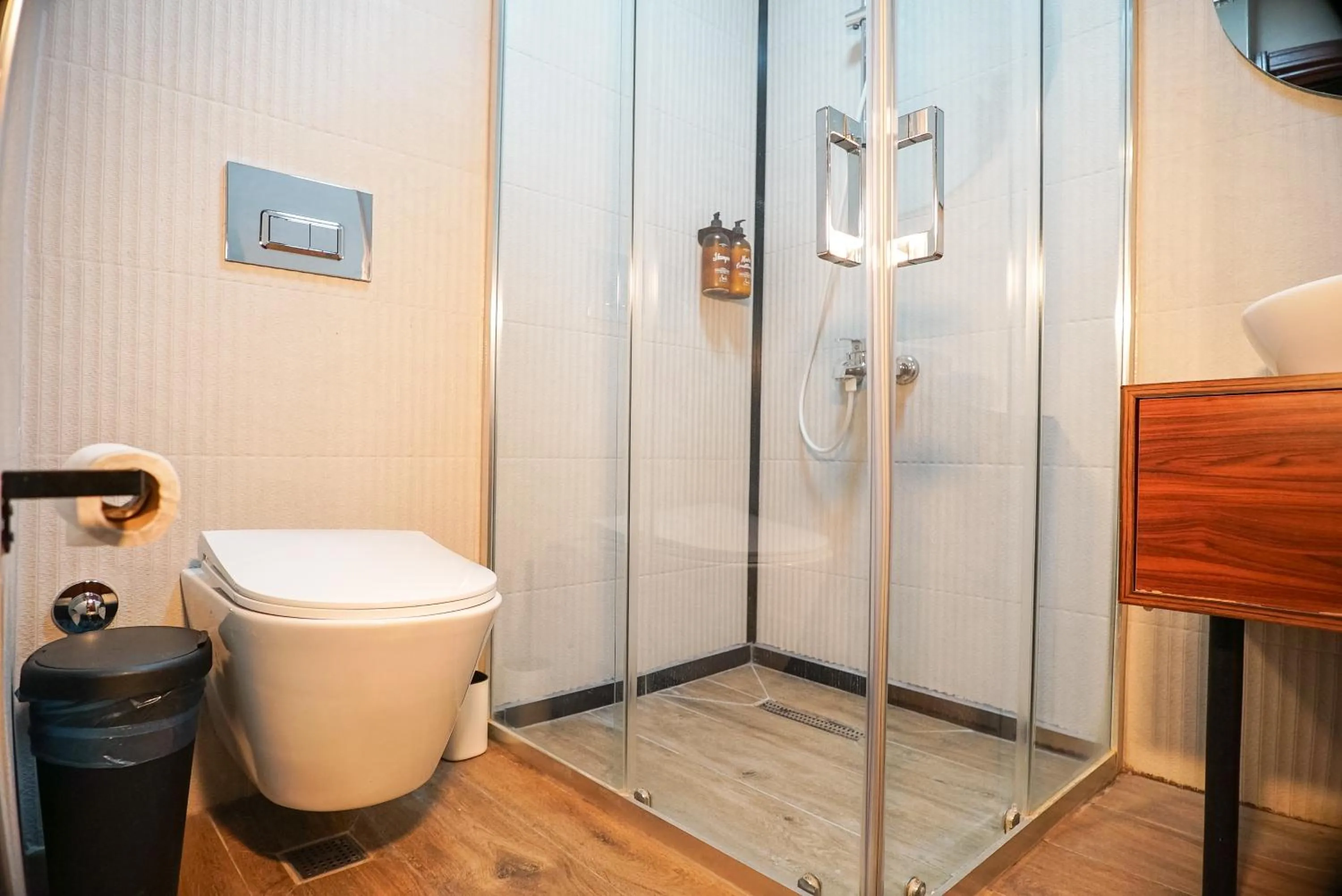 Shower in Casa Maria Hotel