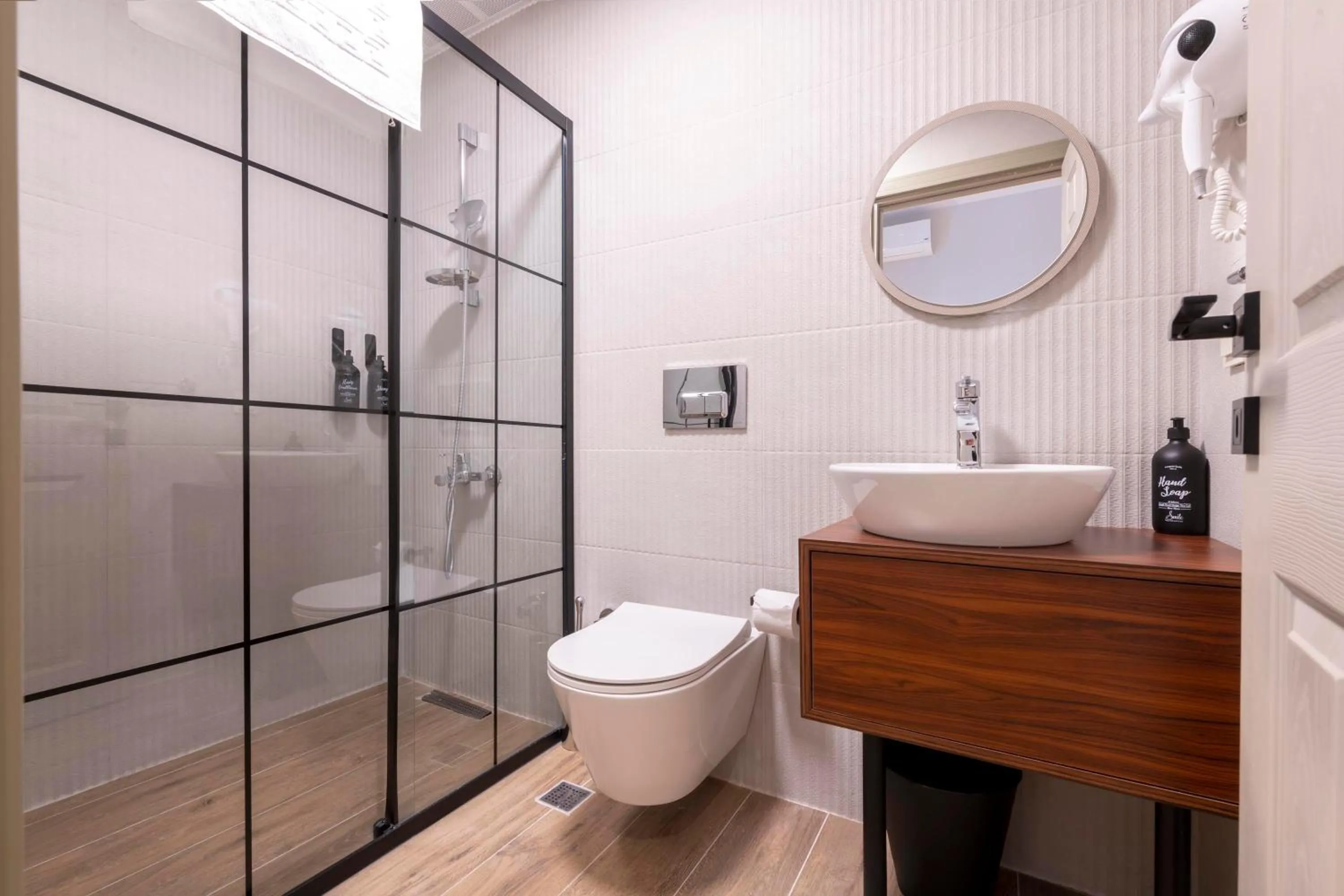 Shower in Casa Maria Hotel