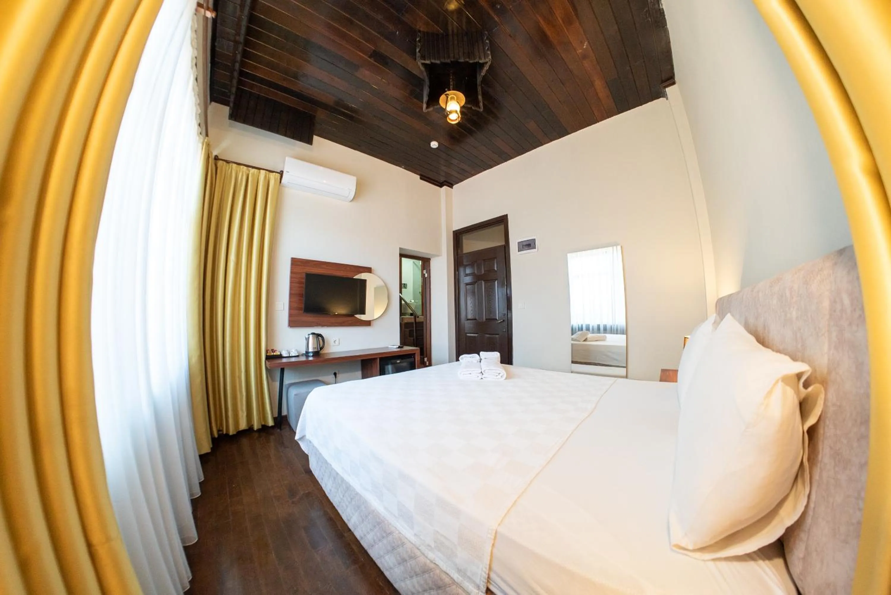 Photo of the whole room, Bed in Casa Maria Hotel