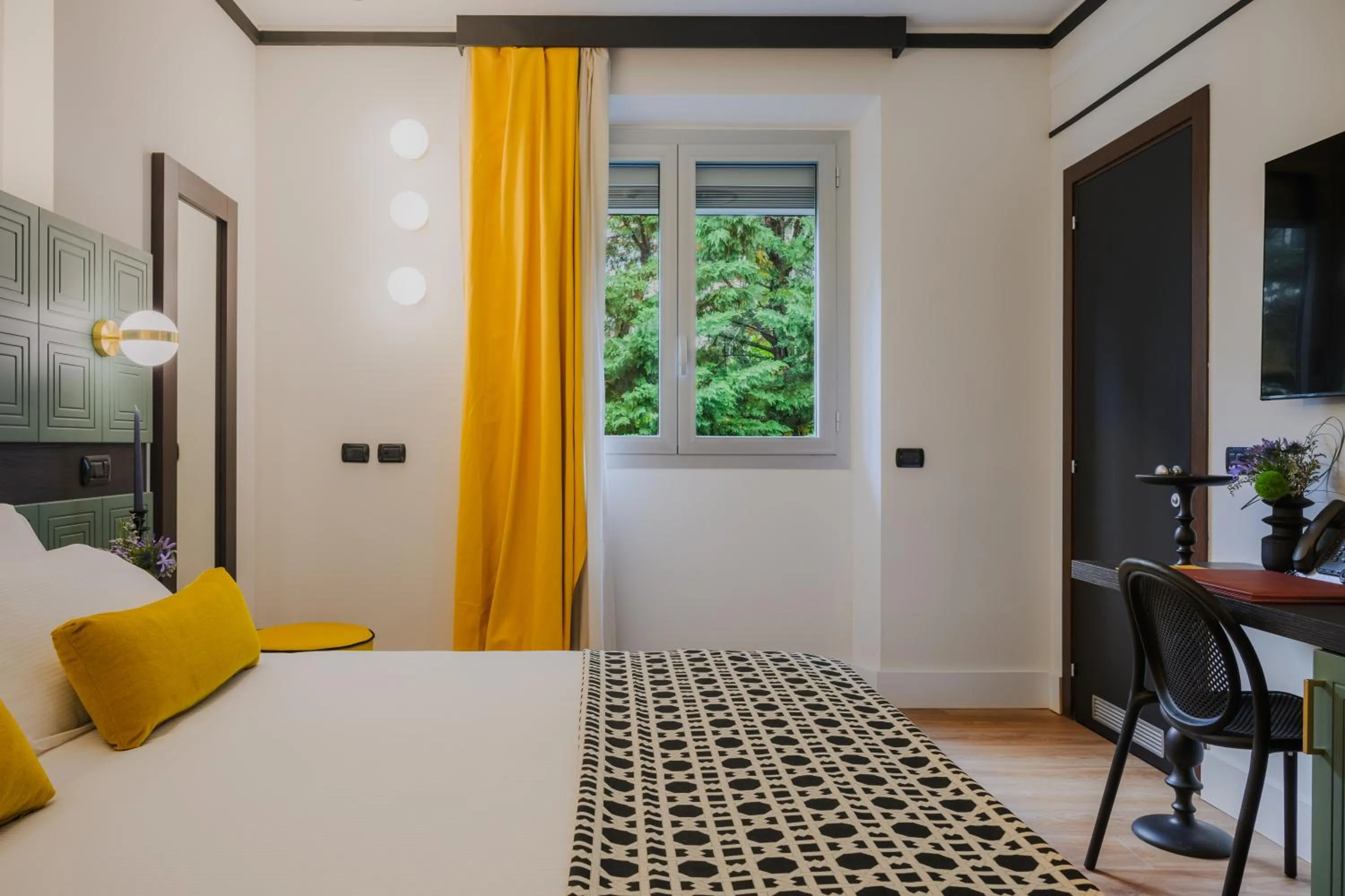 Bed in JOIVY Together Florence Urban Resort