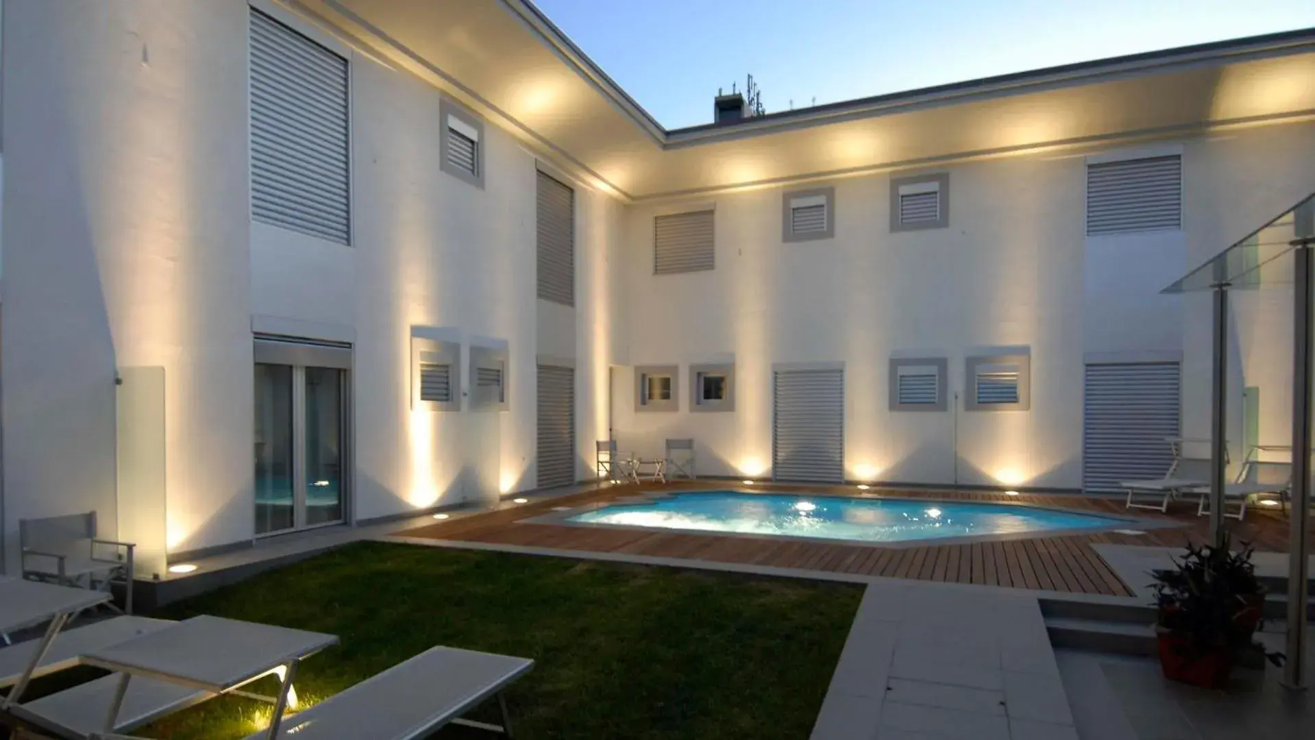 Swimming pool in JOIVY Together Florence Urban Resort Swimming pool in JOIVY Together Florence Urban Resort