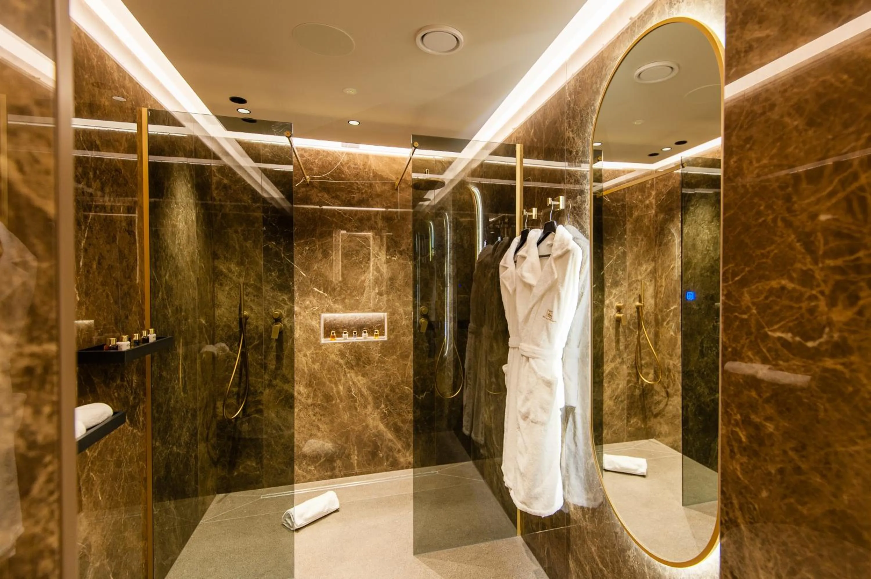 Shower in Hotel Delle Nazioni