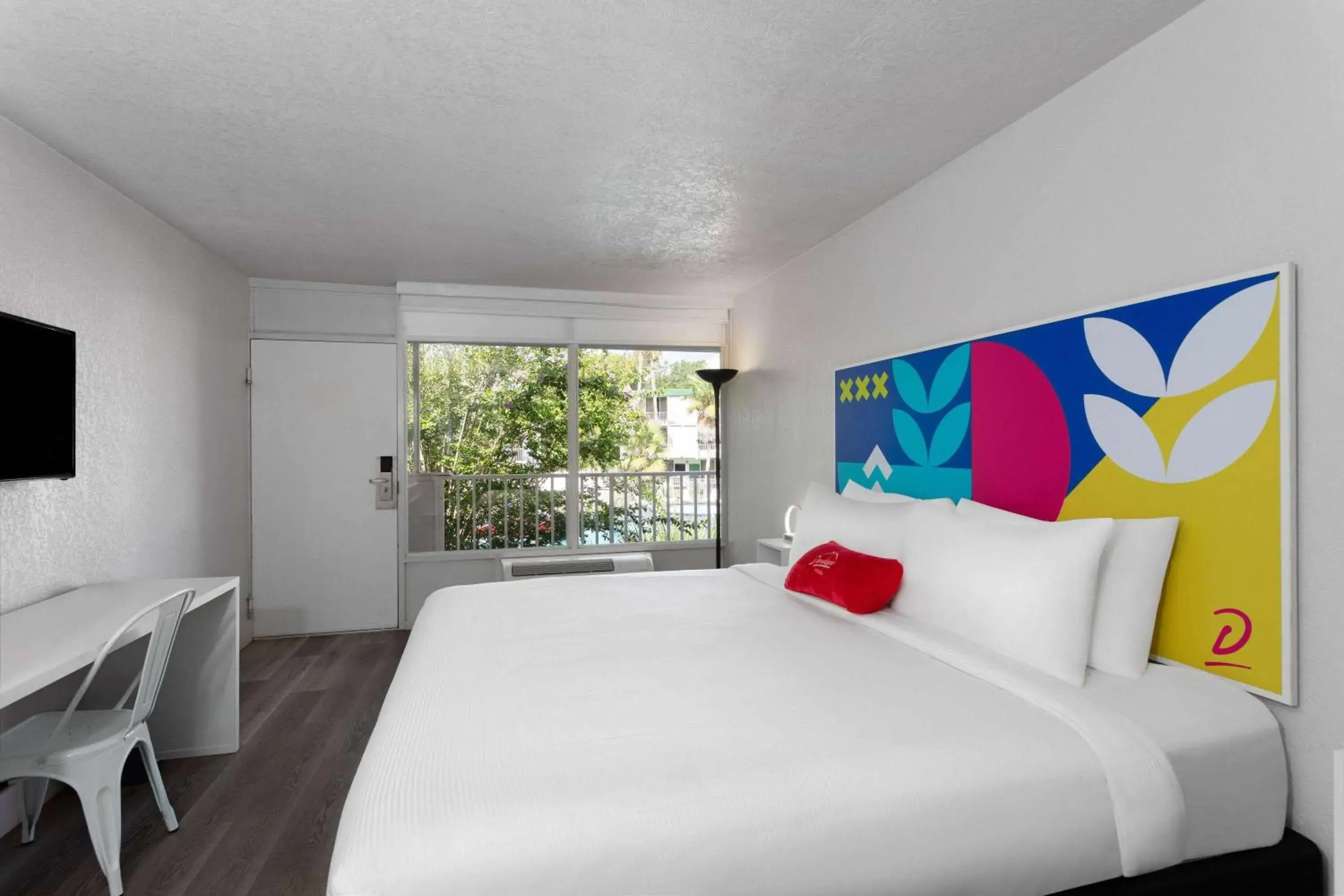 Photo of the whole room, Bed in Baymont by Wyndham Orlando Lake Buena Vista South Photo of the whole room, Bed in Baymont by Wyndham Orlando Lake Buena Vista South