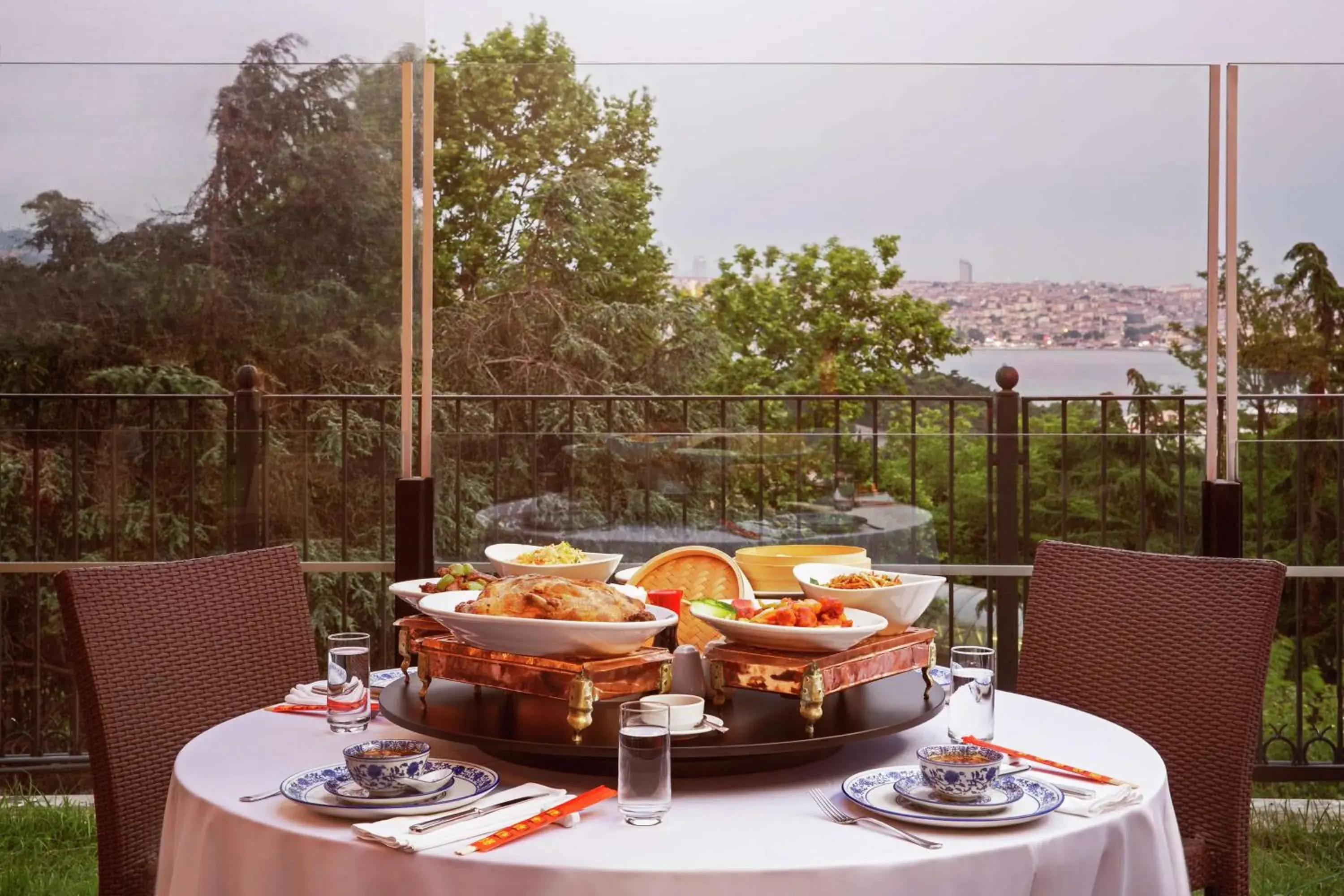 Restaurant/places to eat in Hilton Istanbul Bosphorus Restaurant/places to eat in Hilton Istanbul Bosphorus