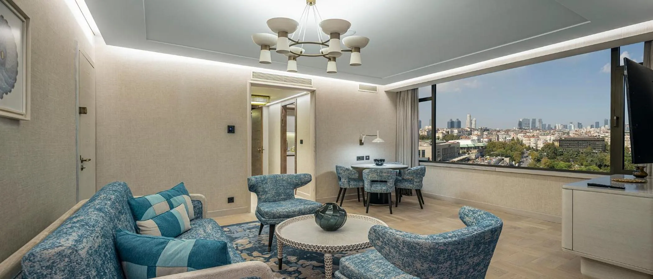 Living room in Hilton Istanbul Bosphorus