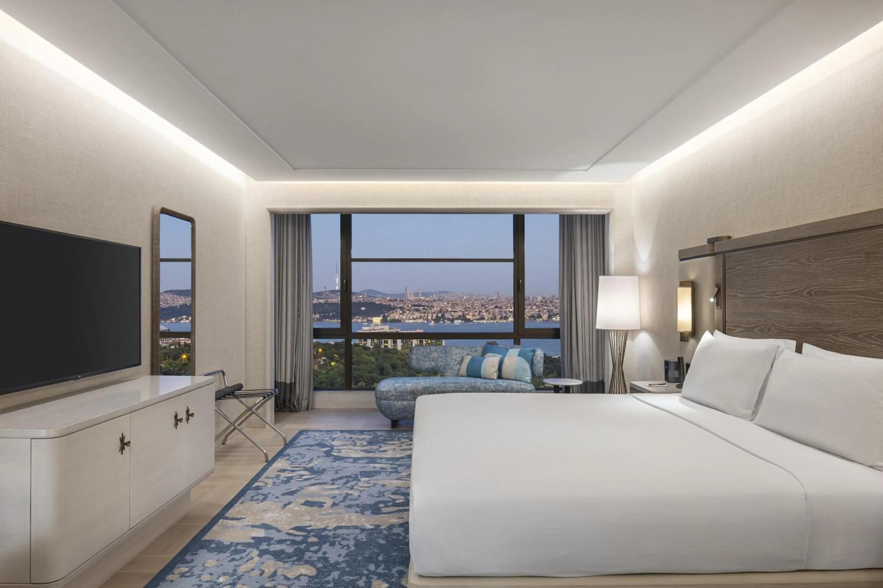 Bed in Hilton Istanbul Bosphorus