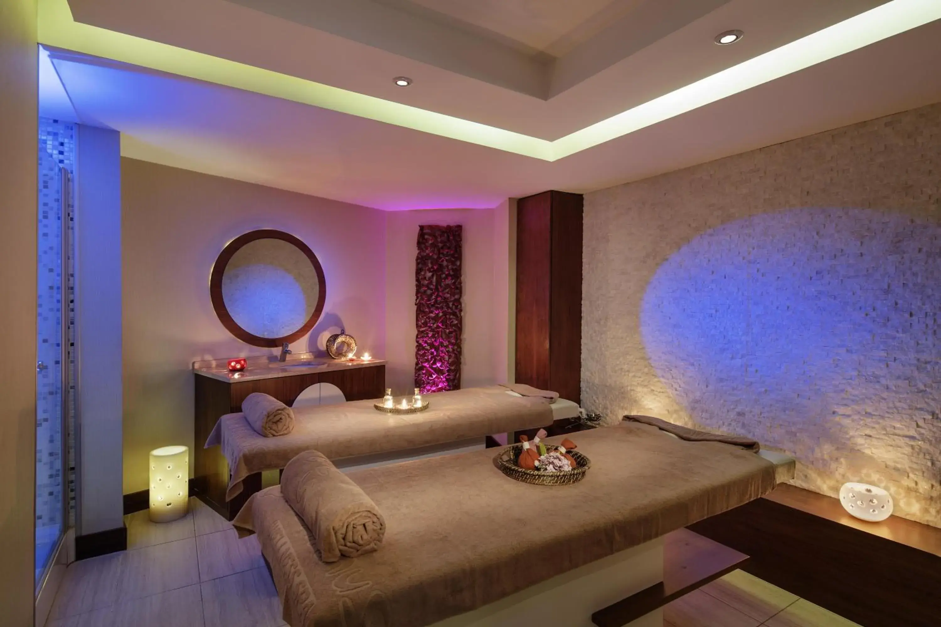 Spa and wellness centre/facilities, Bed in Hilton Istanbul Bosphorus Spa and wellness centre/facilities, Bed in Hilton Istanbul Bosphorus