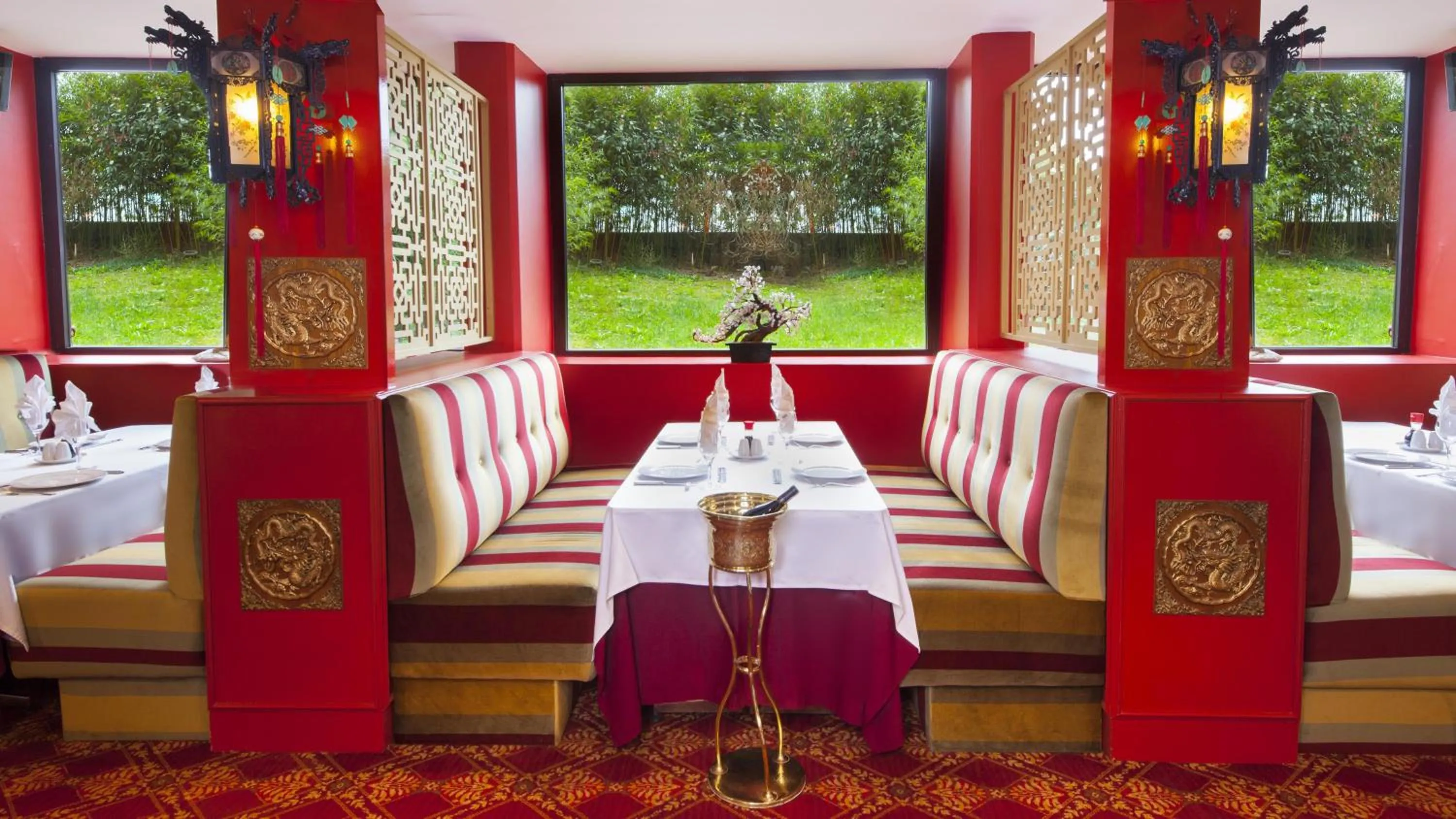 Restaurant/places to eat in Hilton Istanbul Bosphorus