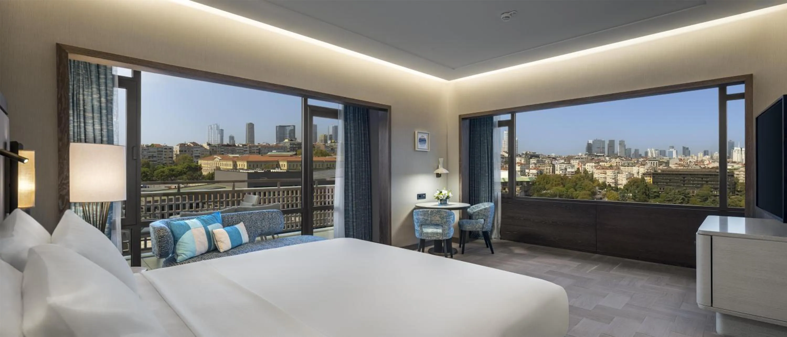 Bed in Hilton Istanbul Bosphorus