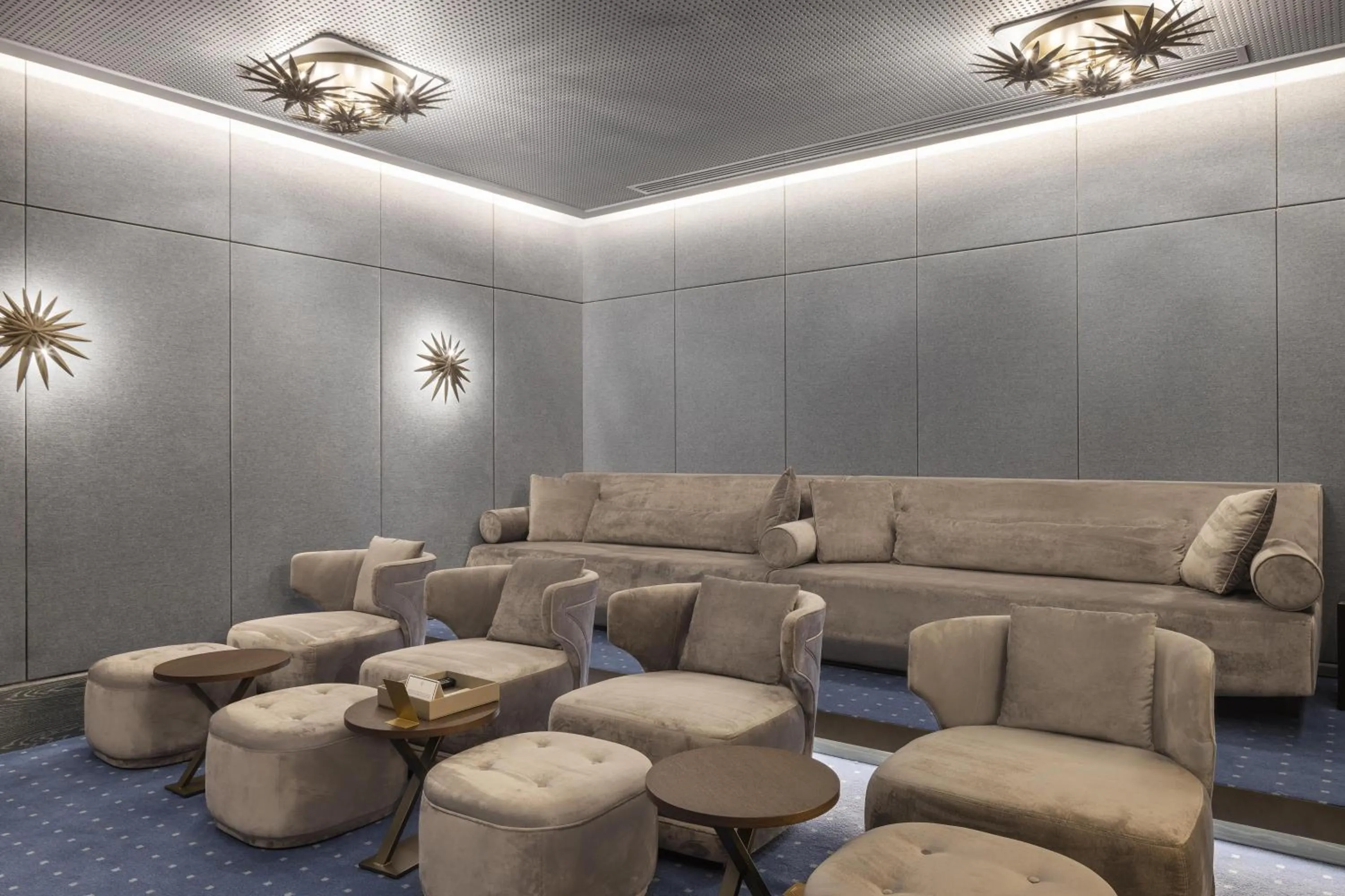 Photo of the whole room in Hilton Istanbul Bosphorus