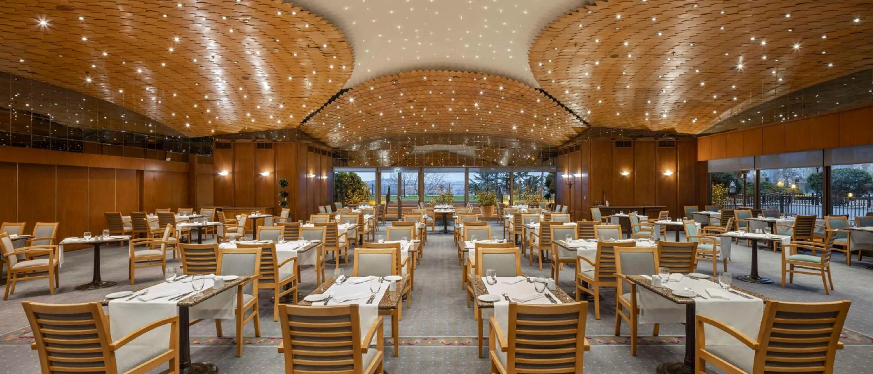 Restaurant/places to eat in Hilton Istanbul Bosphorus