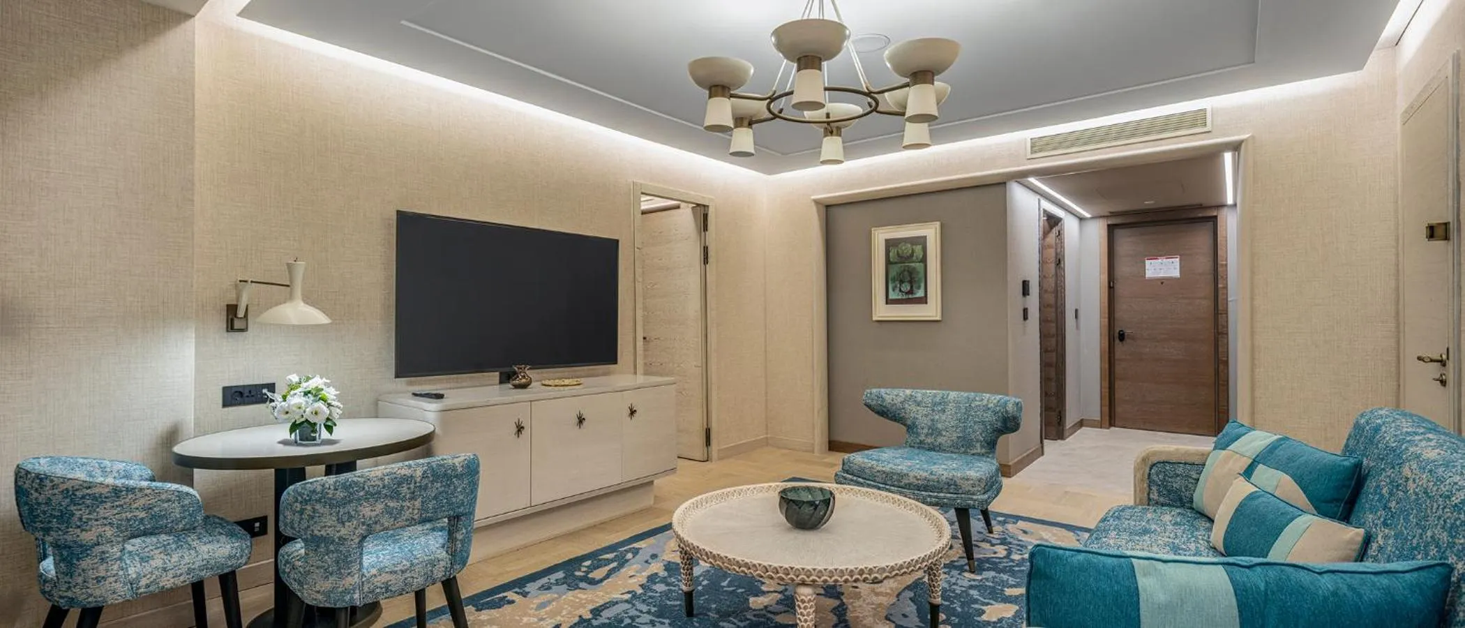 Living room in Hilton Istanbul Bosphorus