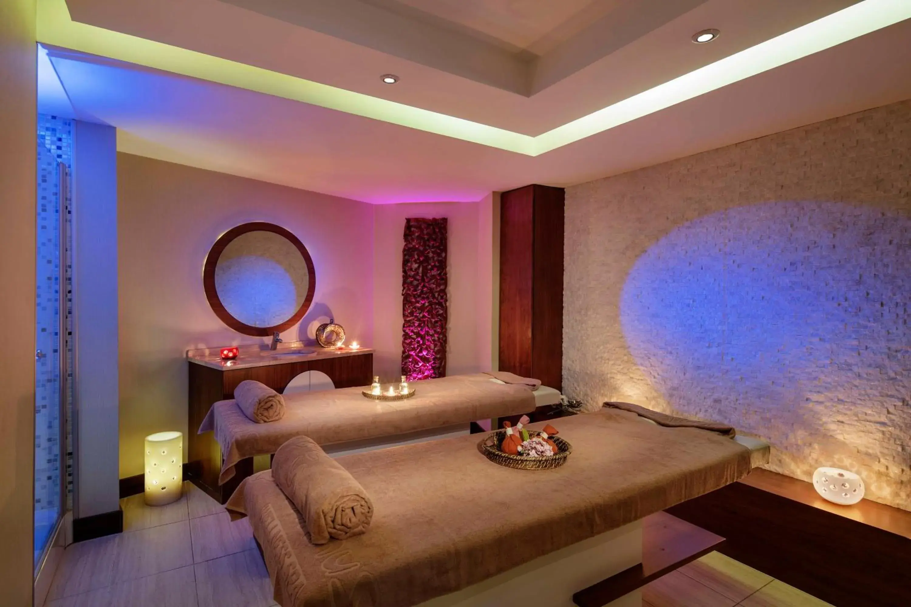 Spa and wellness centre/facilities, Bed in Hilton Istanbul Bosphorus Spa and wellness centre/facilities, Bed in Hilton Istanbul Bosphorus