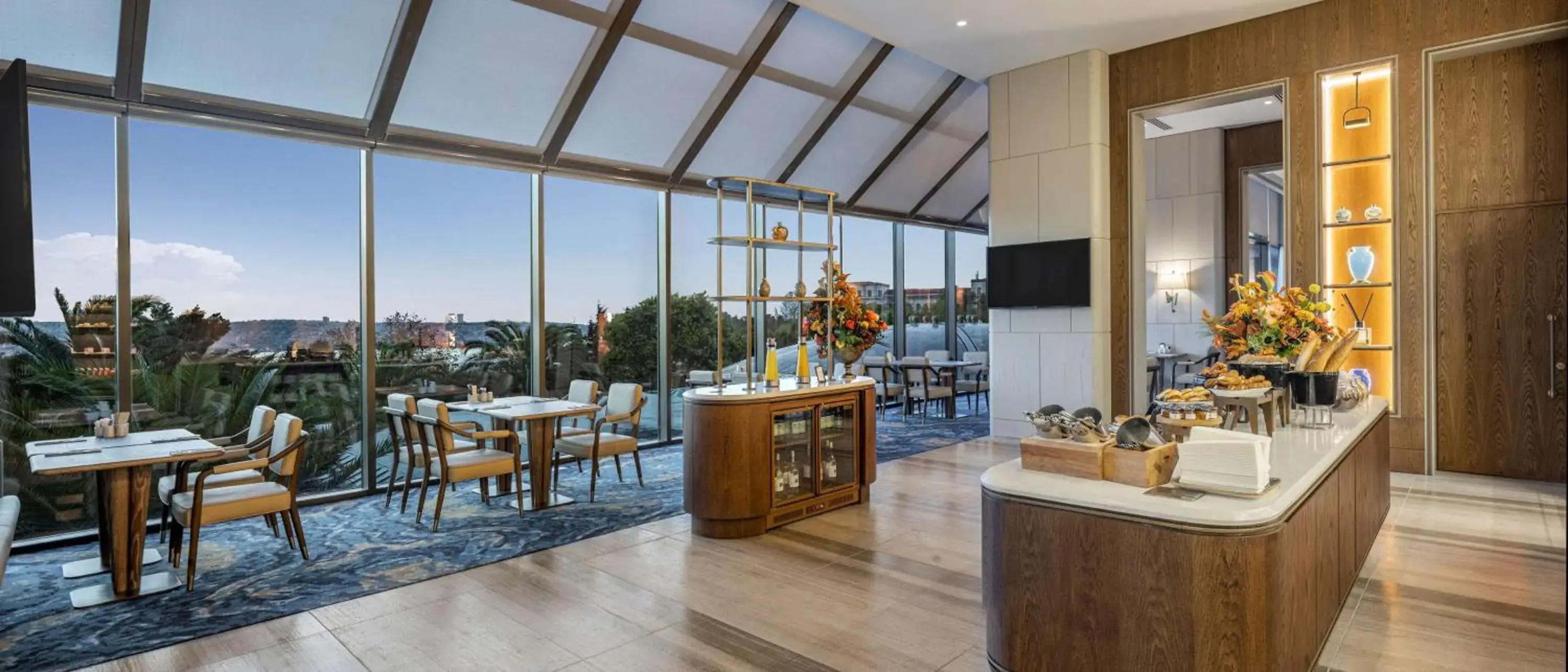 Property building in Hilton Istanbul Bosphorus Property building in Hilton Istanbul Bosphorus