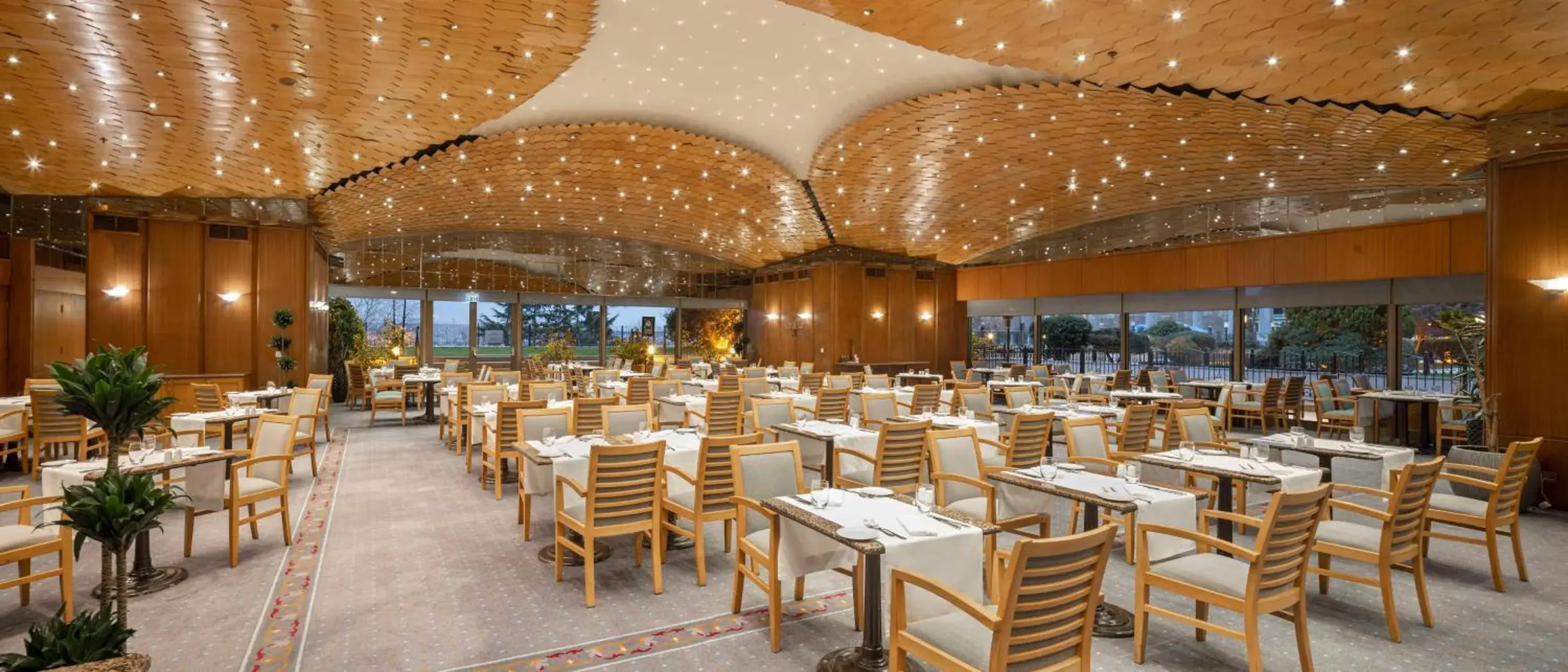 Restaurant/places to eat in Hilton Istanbul Bosphorus Restaurant/places to eat in Hilton Istanbul Bosphorus