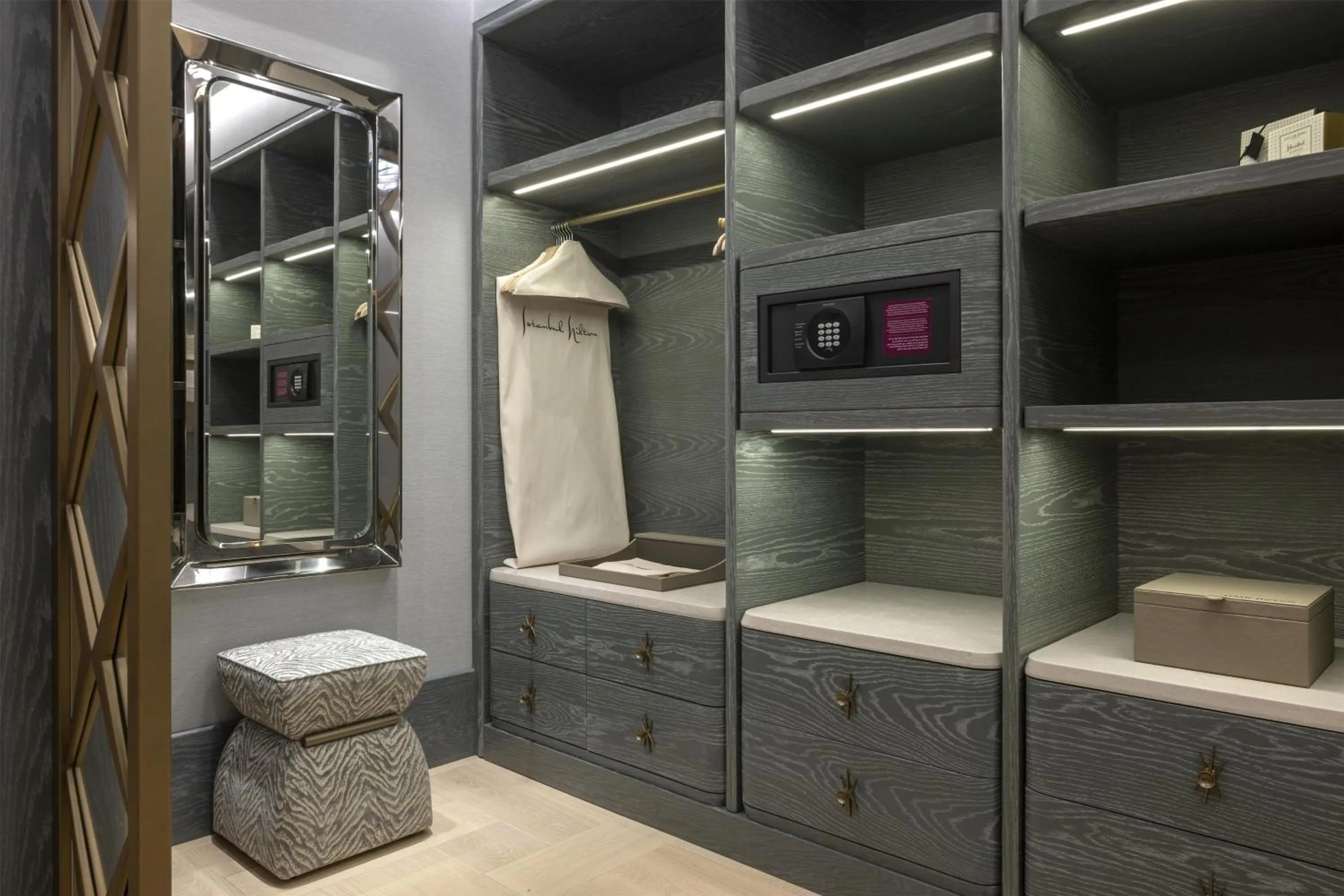 Photo of the whole room in Hilton Istanbul Bosphorus