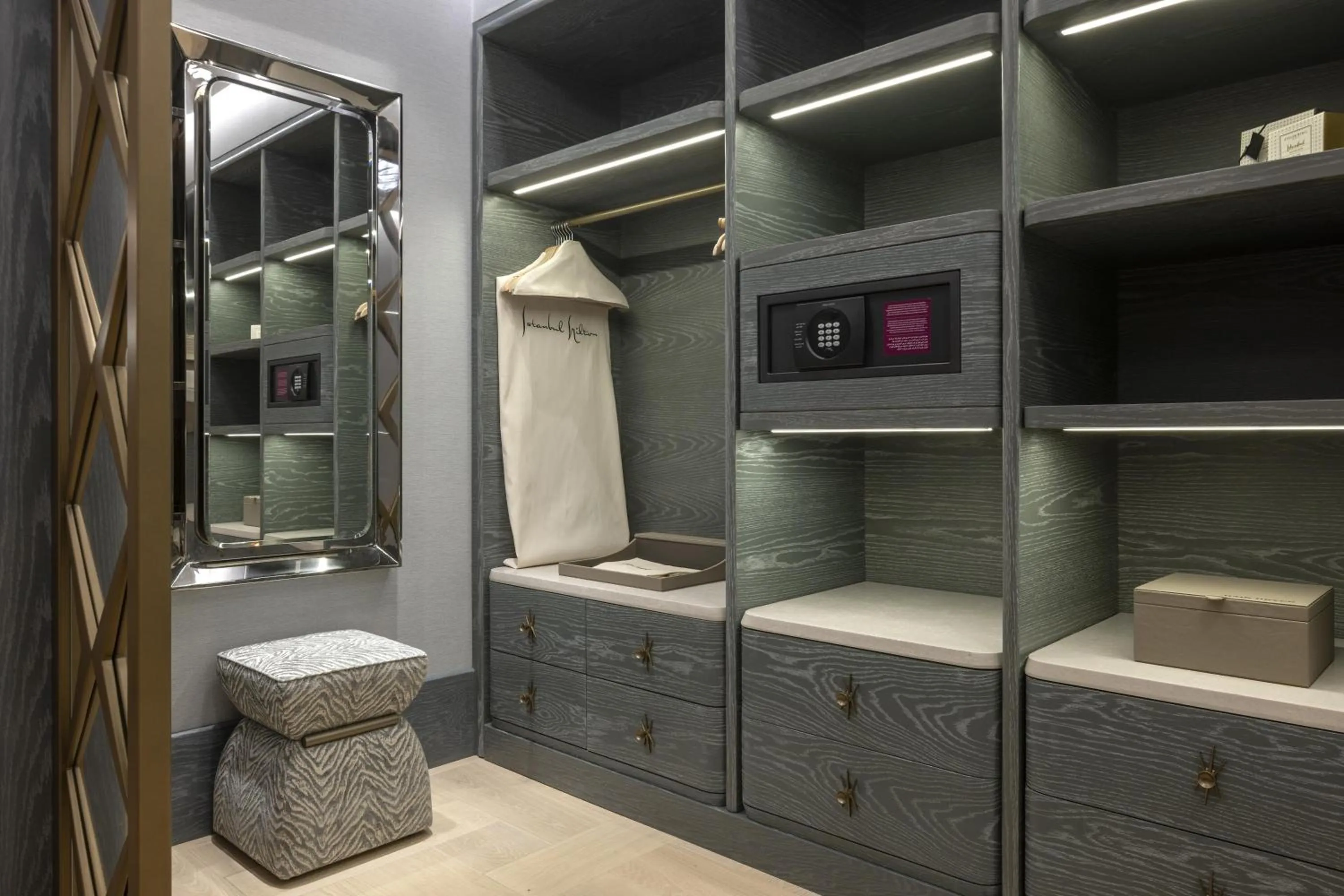 Photo of the whole room in Hilton Istanbul Bosphorus