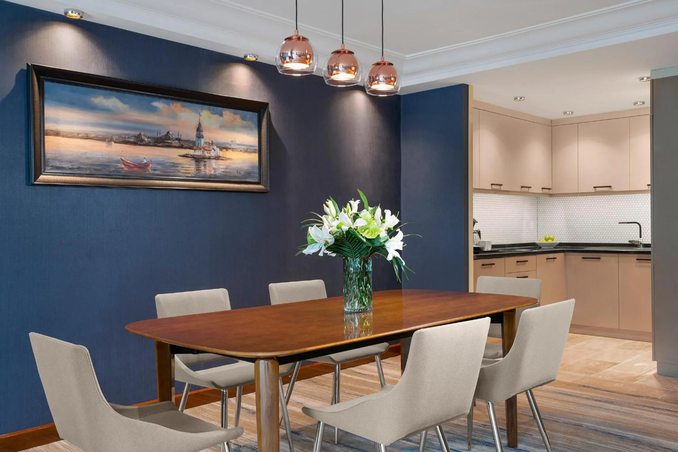 Dining area in Hilton Istanbul Bosphorus