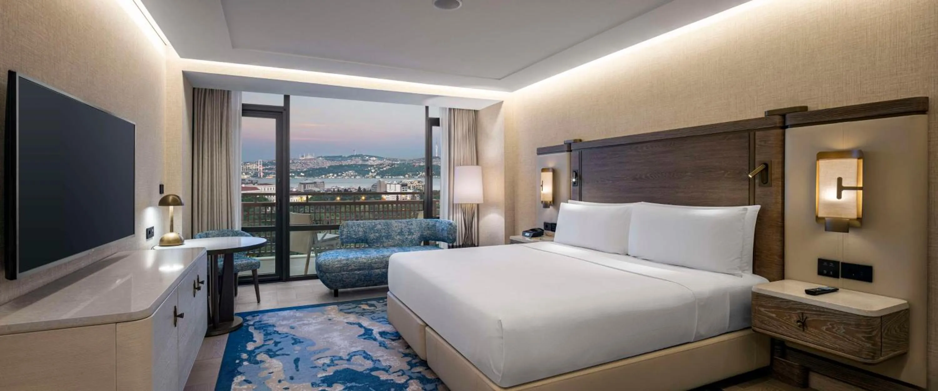 Bed in Hilton Istanbul Bosphorus