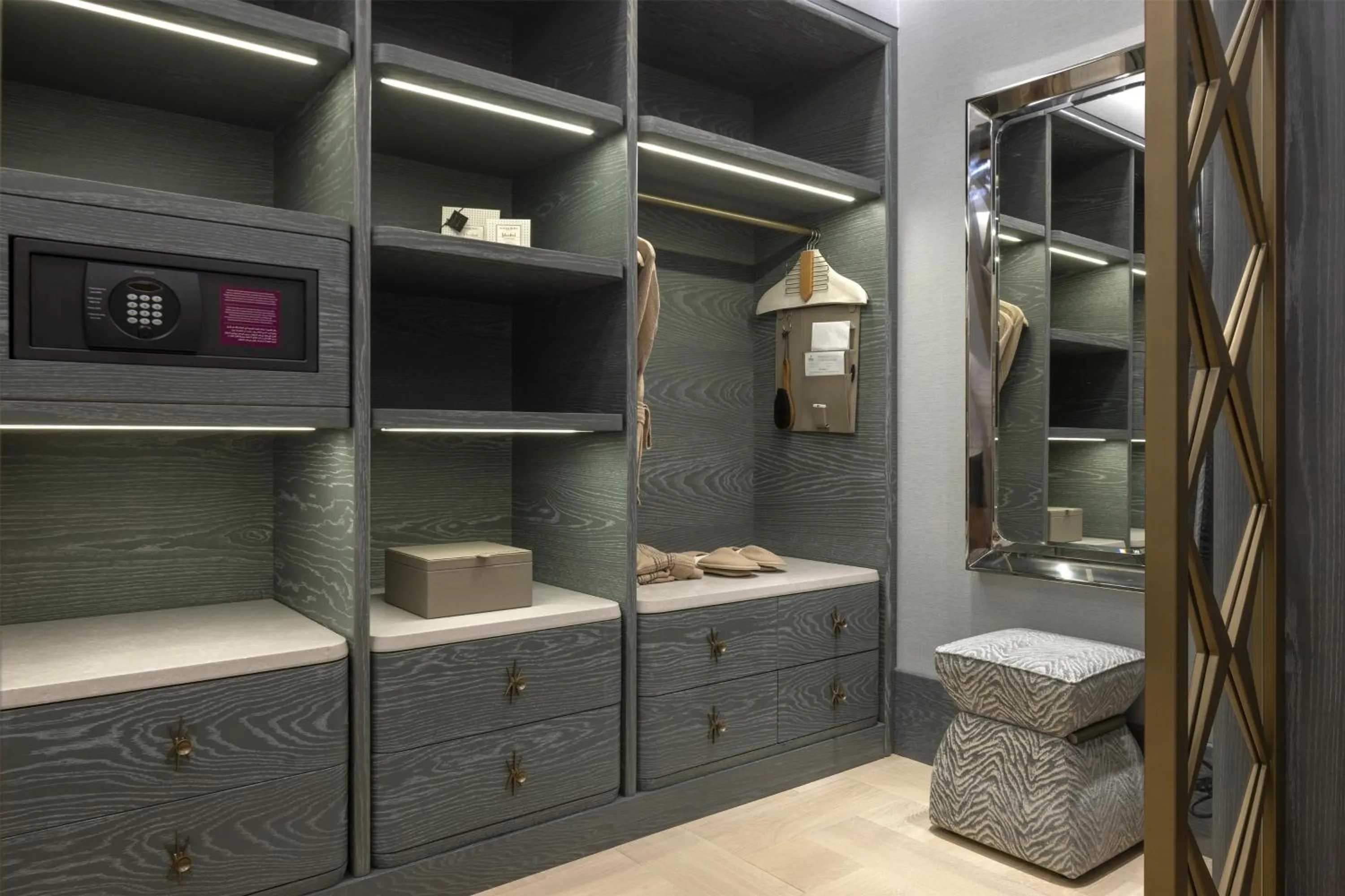 Photo of the whole room in Hilton Istanbul Bosphorus