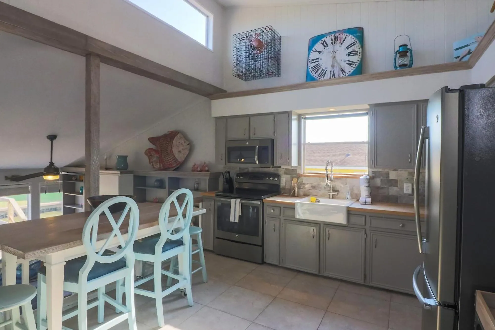 Come Stay - and Sail Away - at this Lovely Canal Home