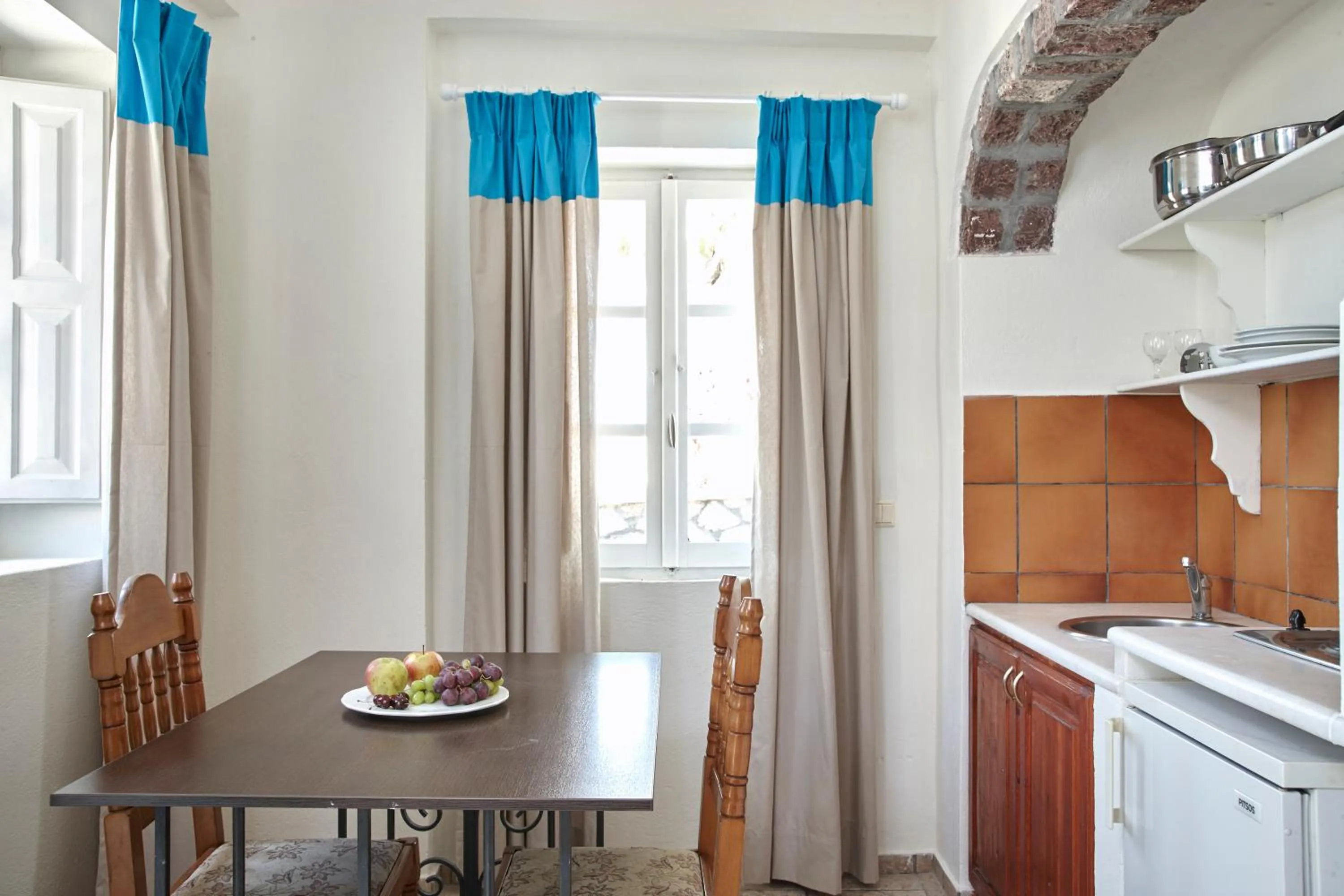 Kitchen or kitchenette in Terra Blue Santorini