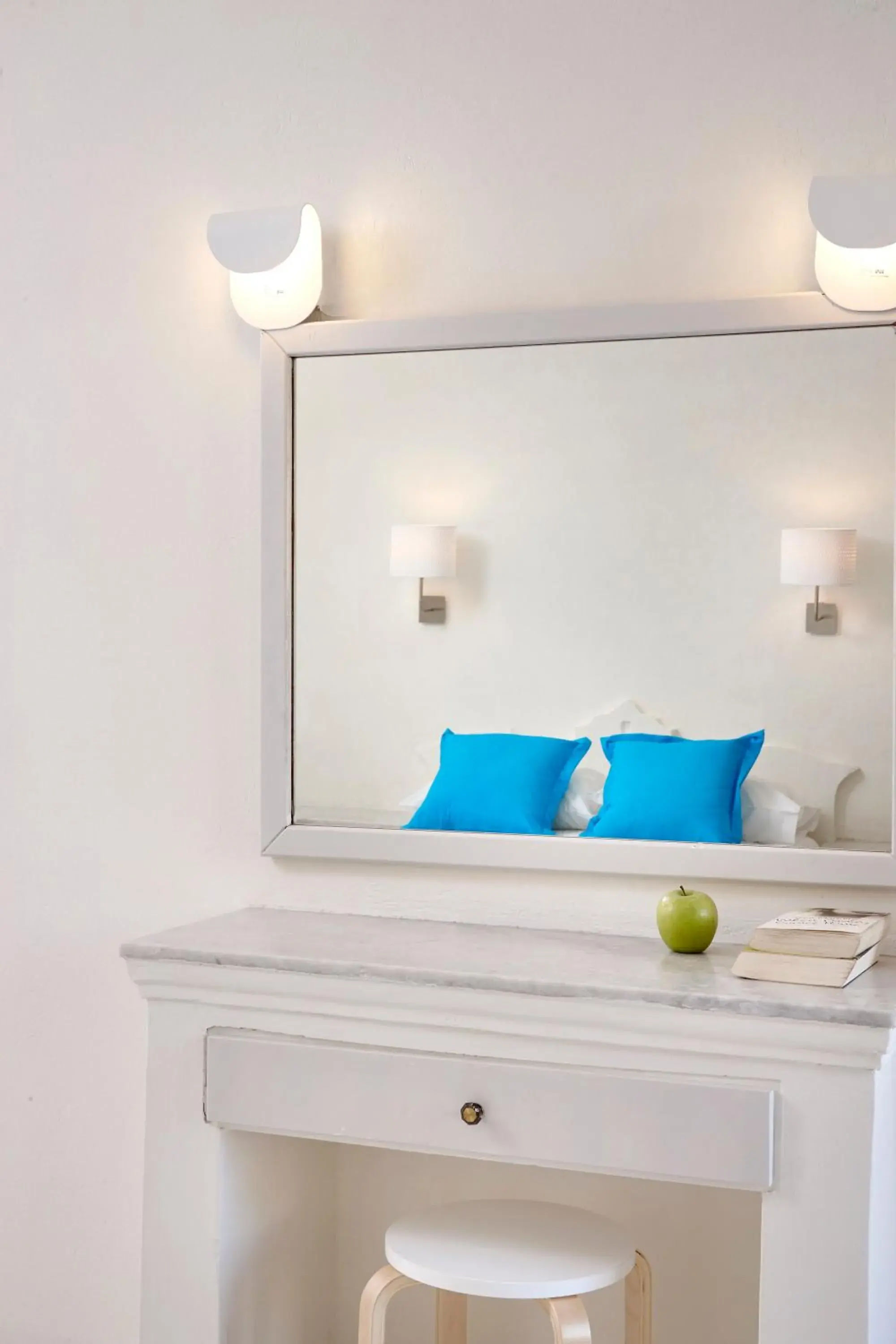 Decorative detail, Bed in Terra Blue Santorini Decorative detail, Bed in Terra Blue Santorini