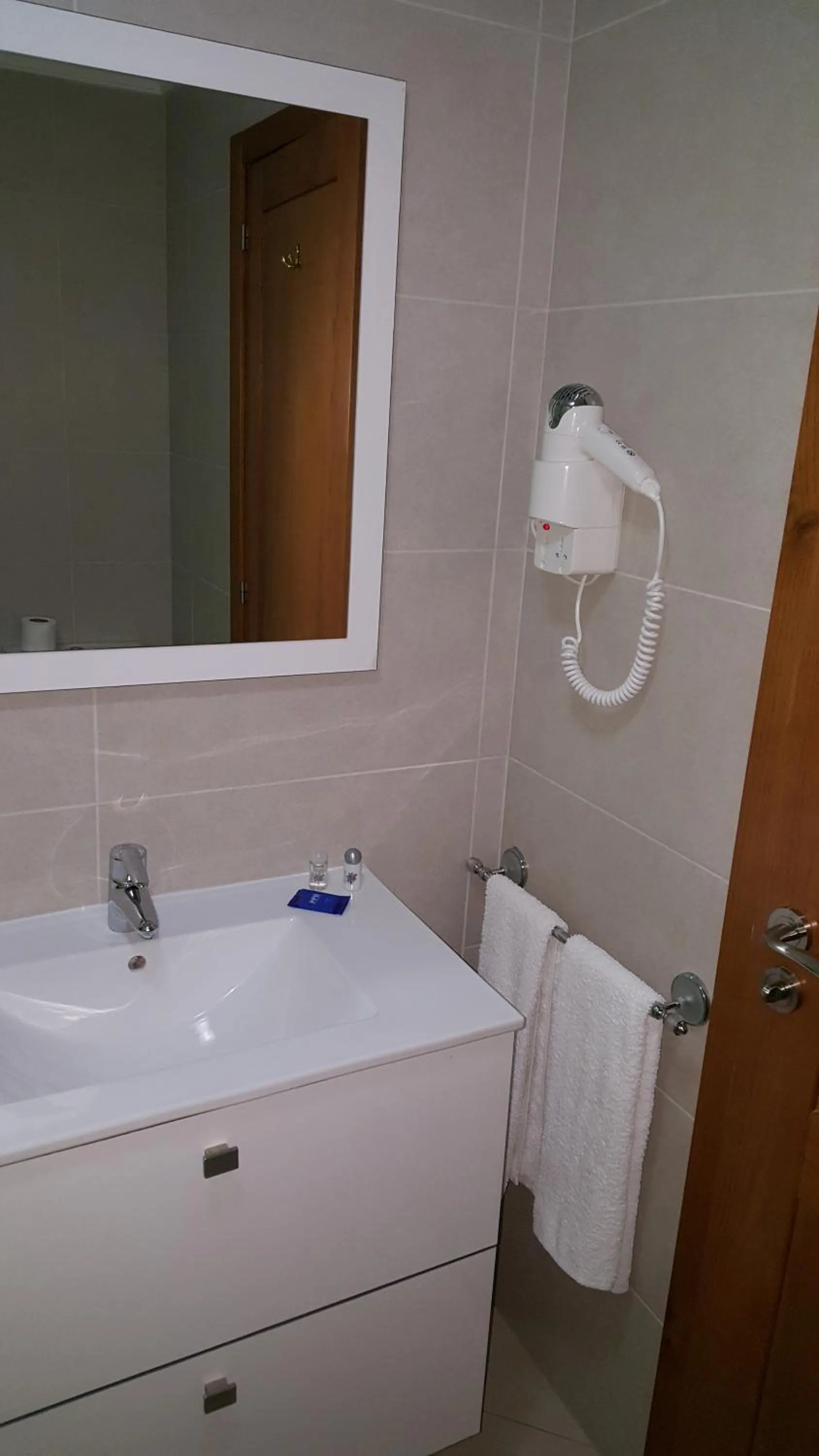 Bathroom in Apartamentos Vista Mar