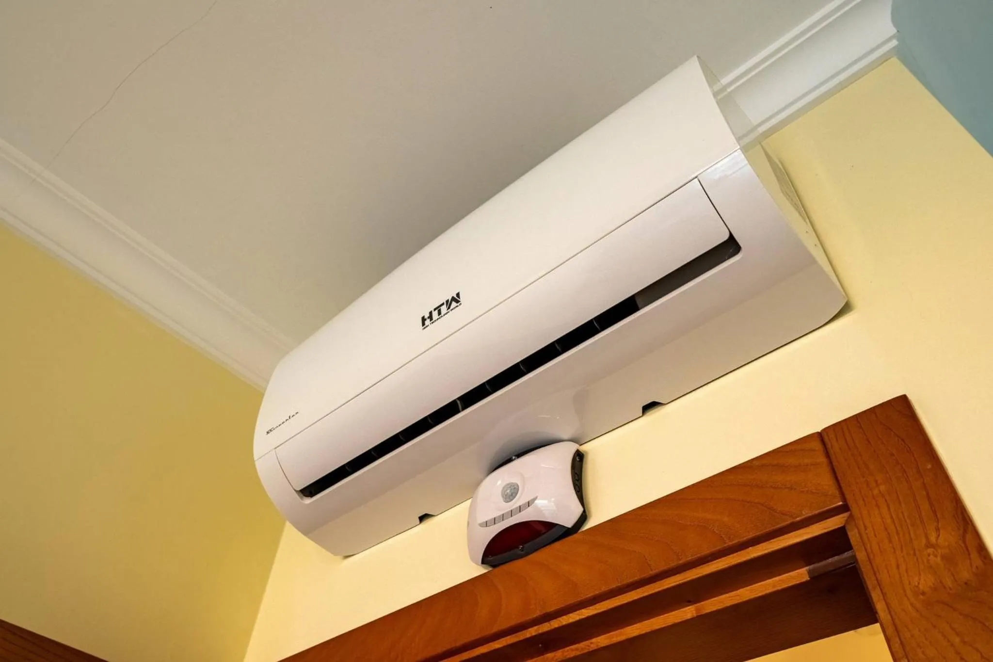 air conditioner in Apartamentos Vista Mar