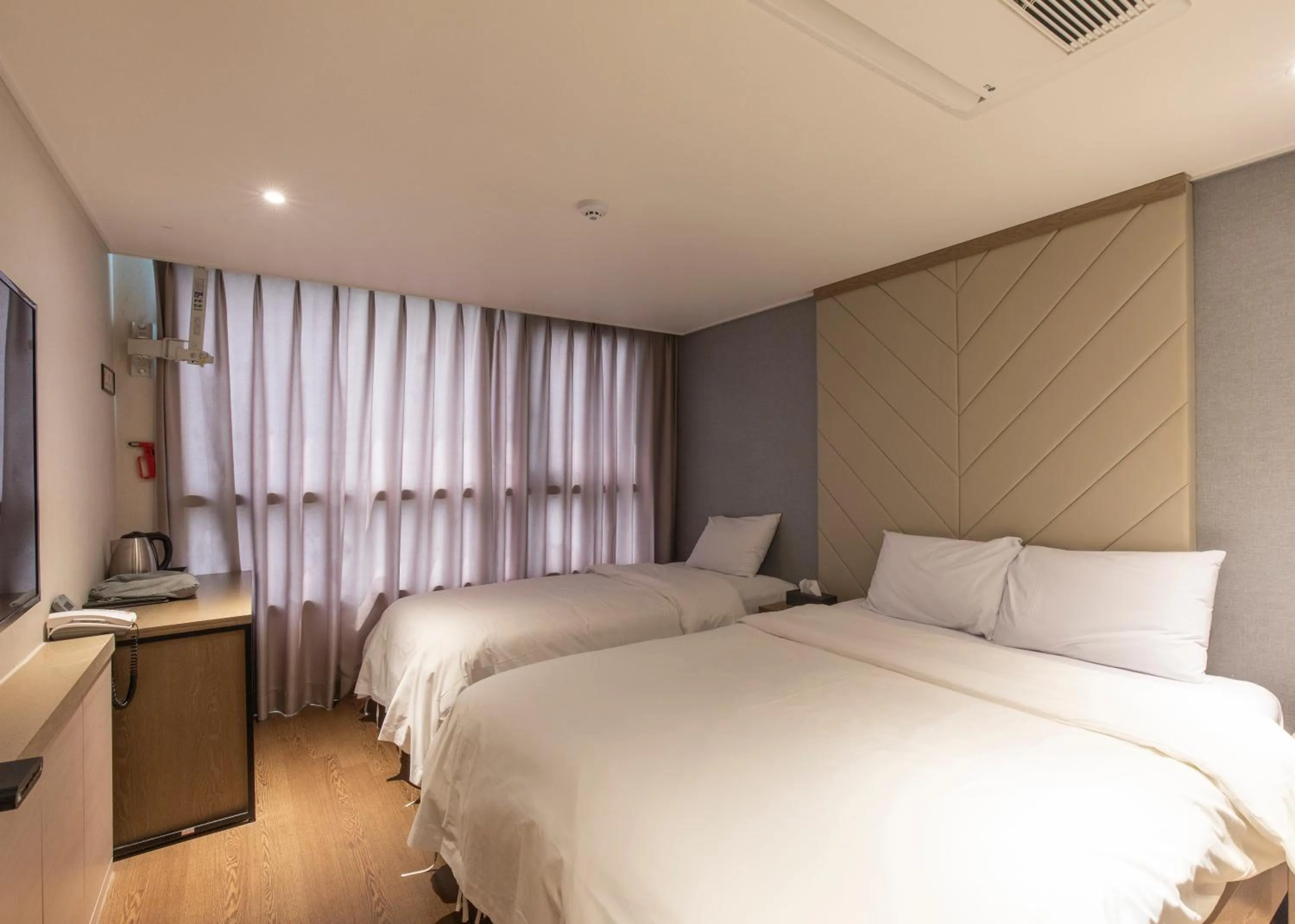 Bed in Hotel Wolmido