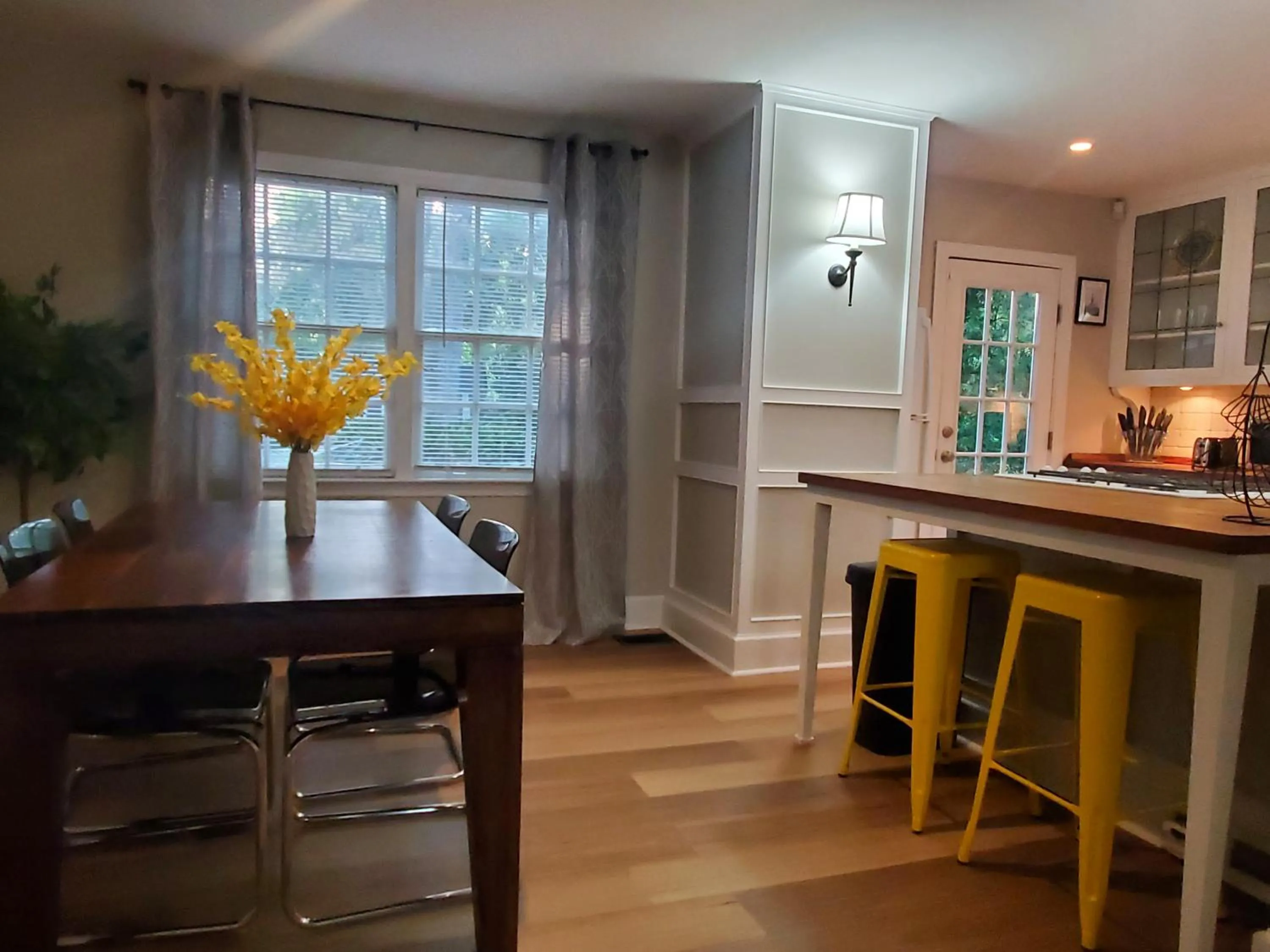 Dining area in Cheerful 2 BR Near Colleges, Downtown, Attractions