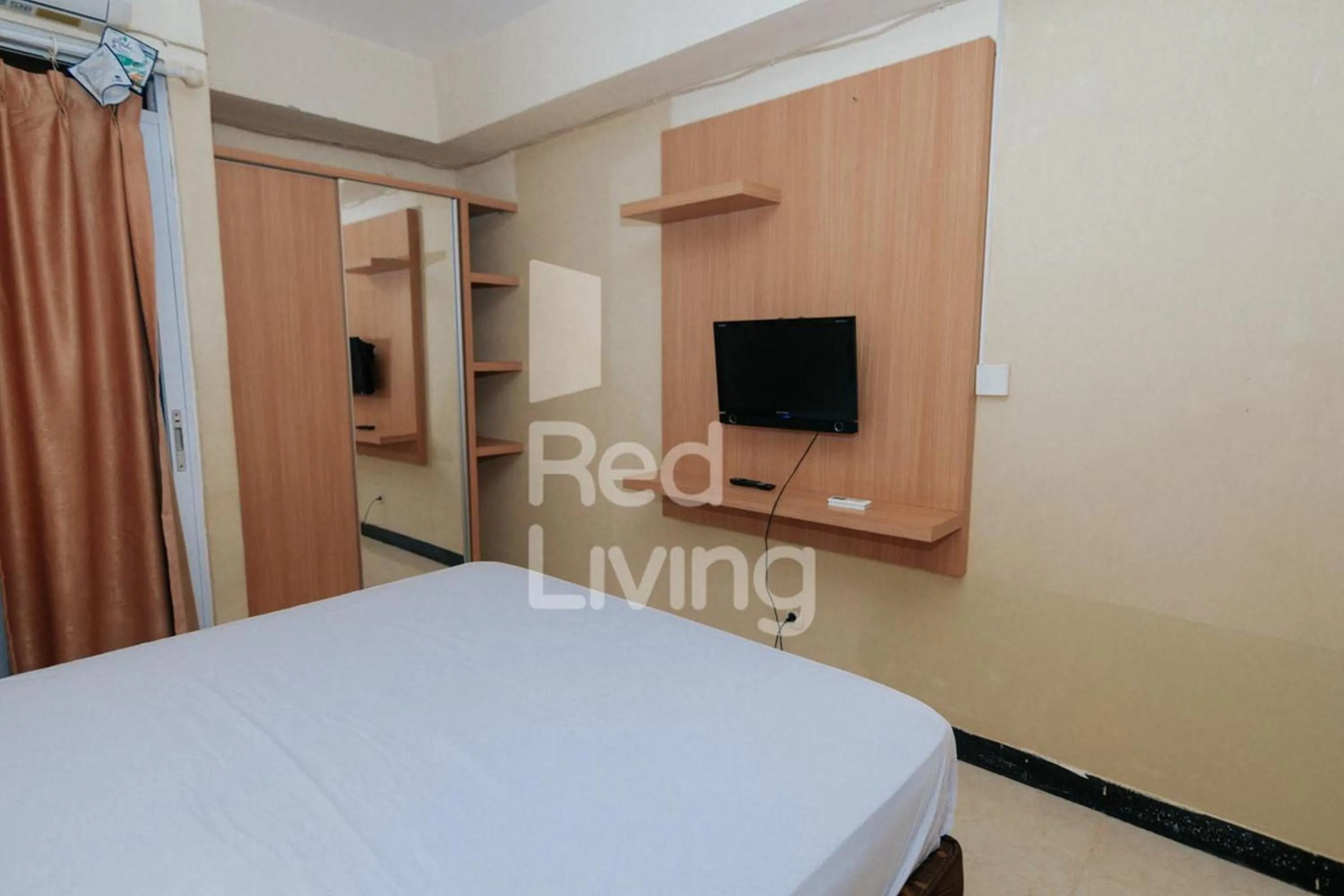 Bedroom, Bed in RedLiving Apartemen Casablanca East Residence - Kayla Property Tower B
