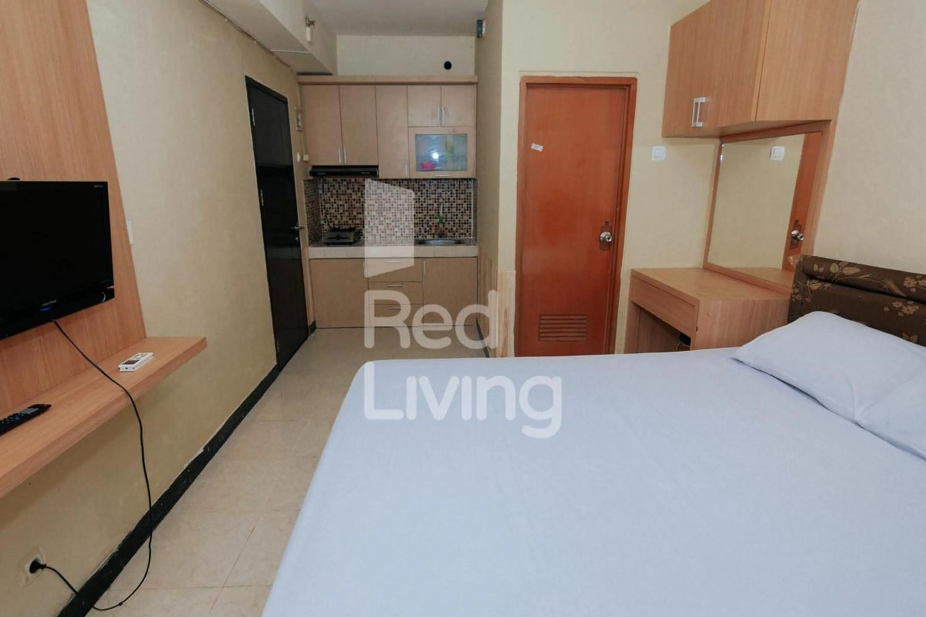 Bedroom, Bed in RedLiving Apartemen Casablanca East Residence - Kayla Property Tower B