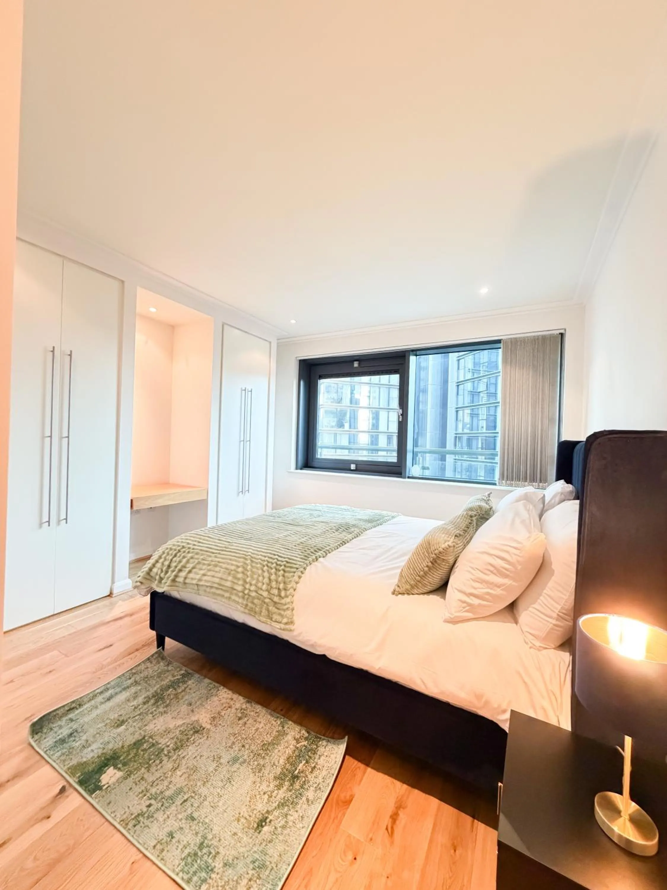 Horizon Canary Wharf Apartments
